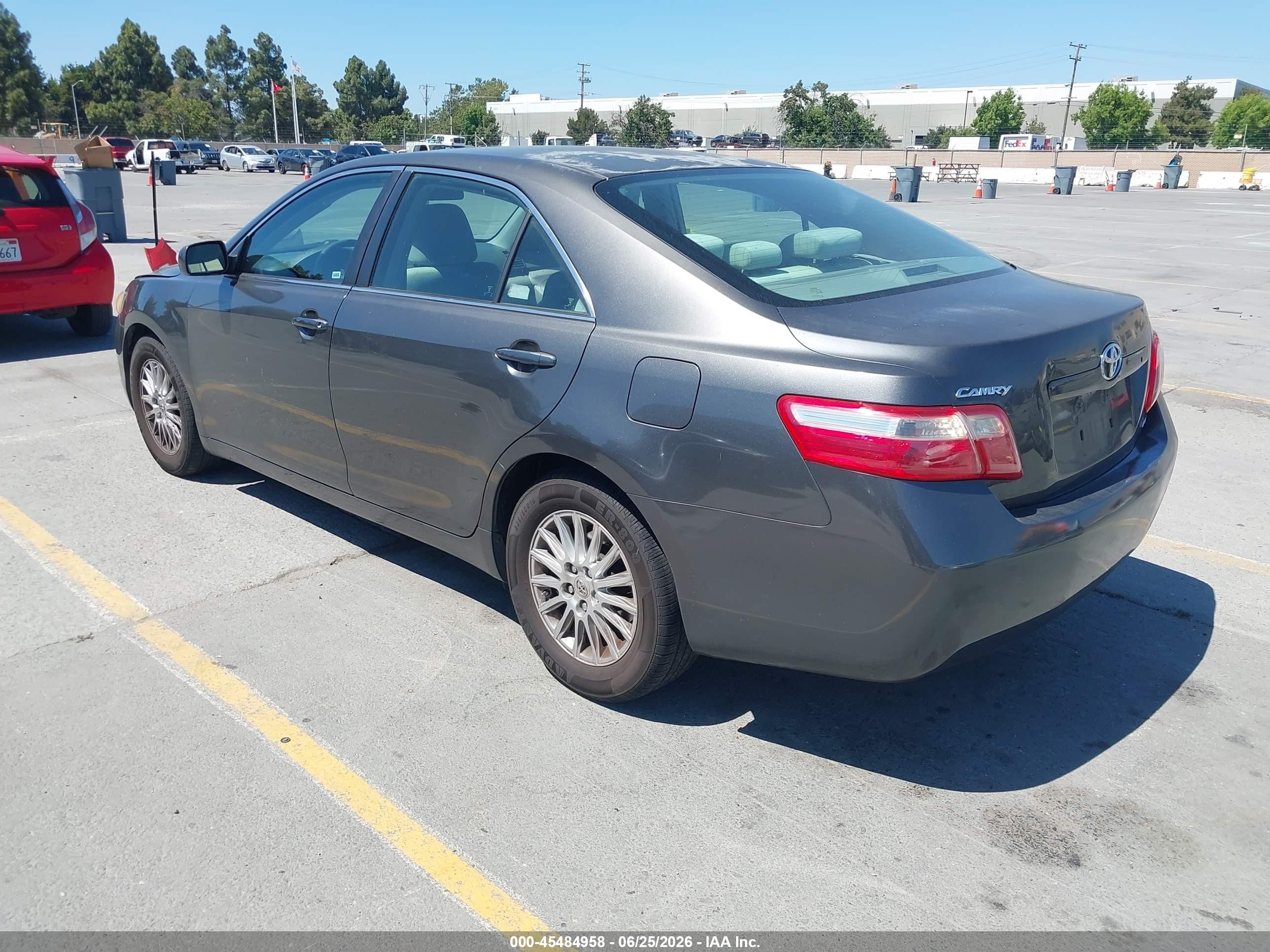 2008 Toyota Camry Le Серый vin: 4T4BE46K28R044002