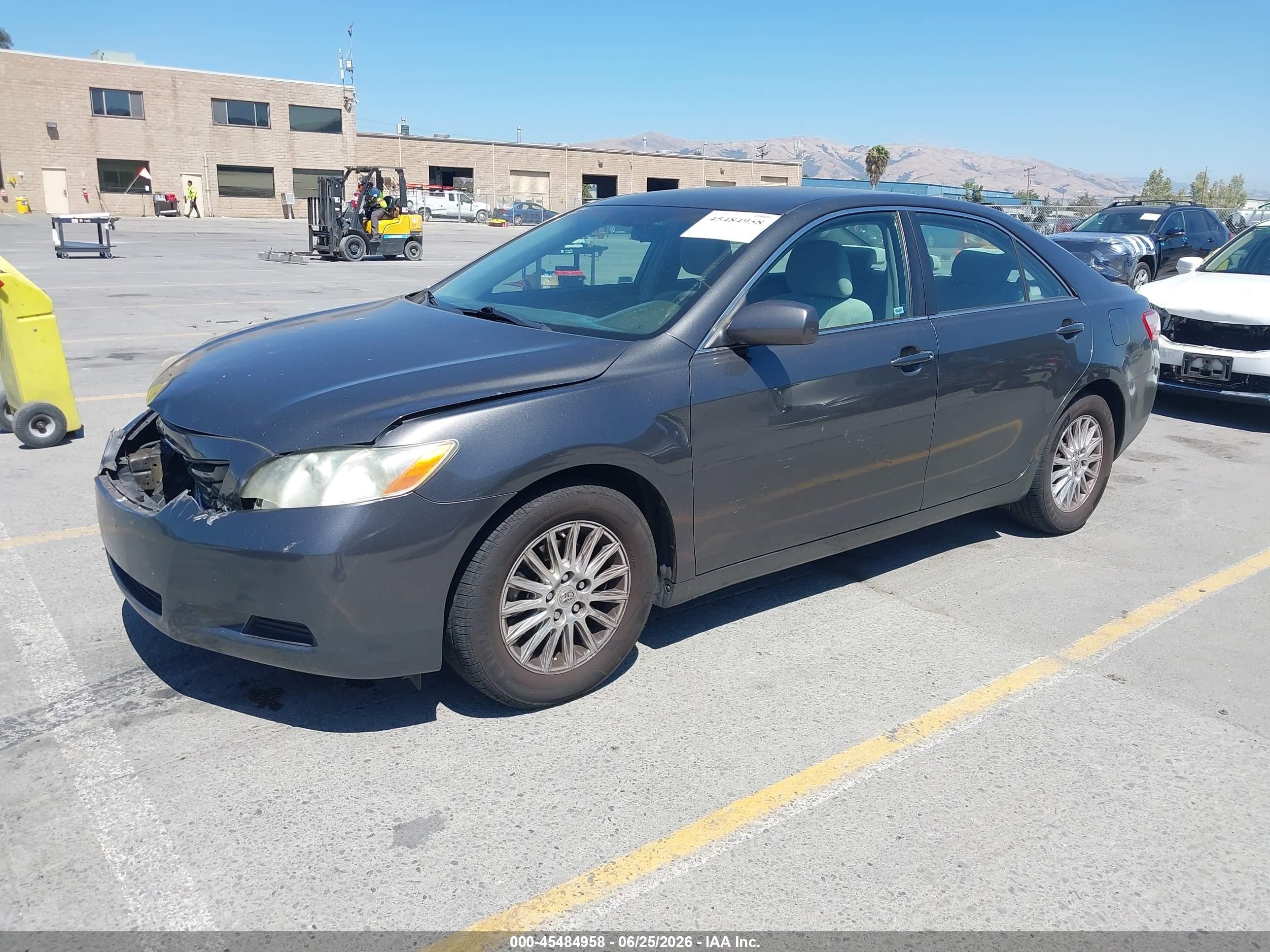 2008 Toyota Camry Le Серый vin: 4T4BE46K28R044002