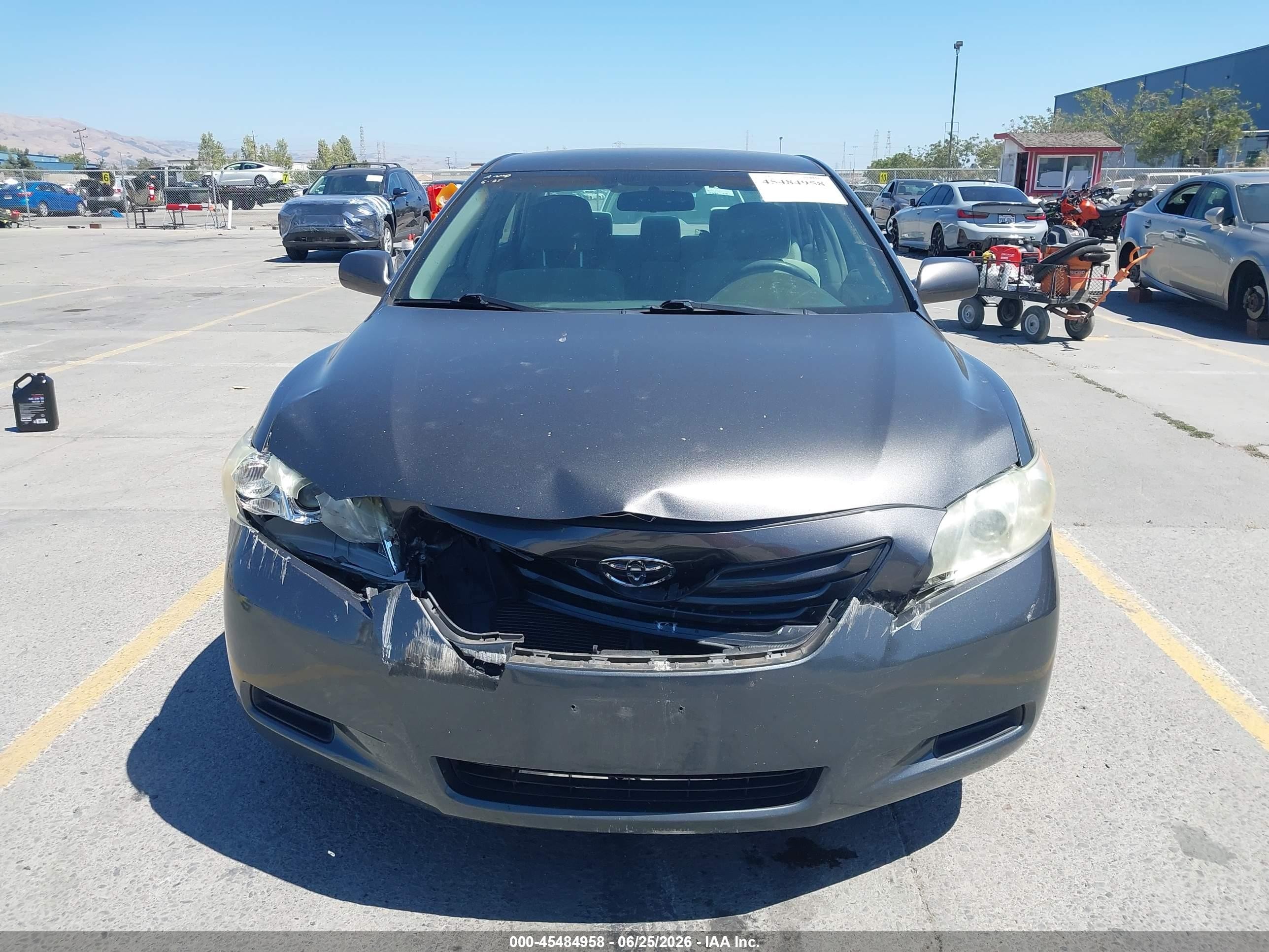 2008 Toyota Camry Le Серый vin: 4T4BE46K28R044002