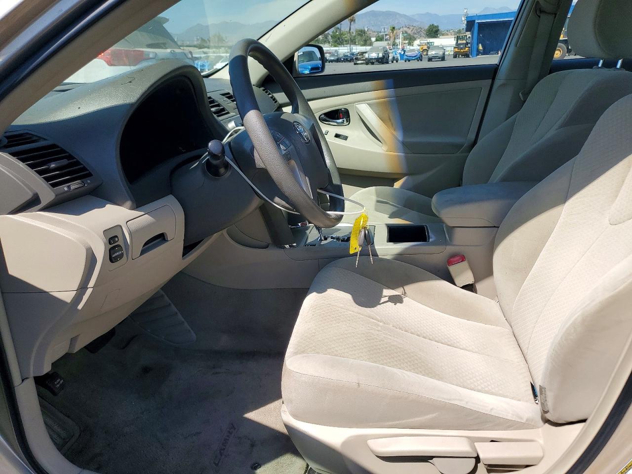 2009 Toyota Camry Base Tan vin: 4T4BE46K29R050769