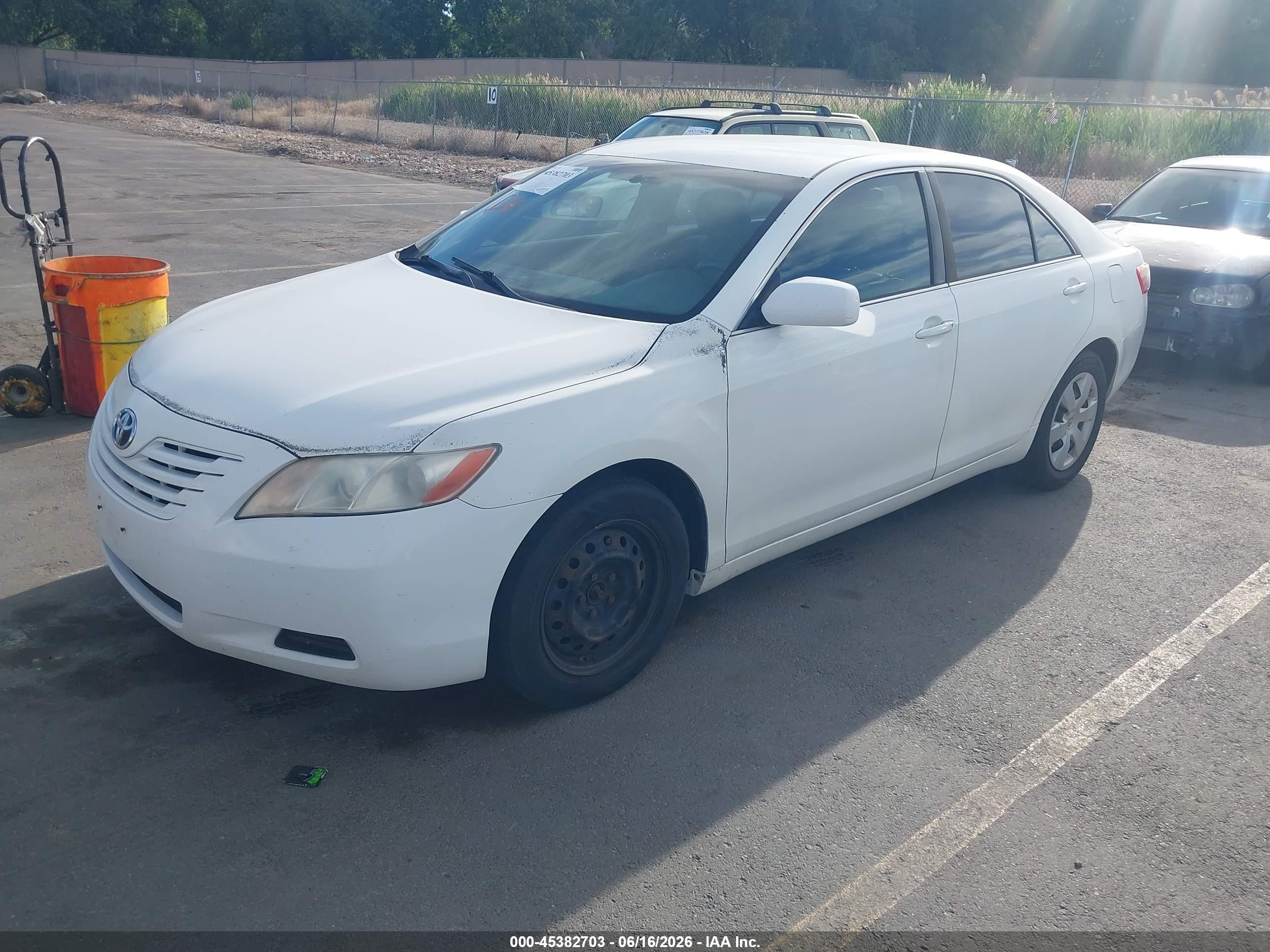 2009 Toyota Camry Le Белый vin: 4T4BE46K29R069953