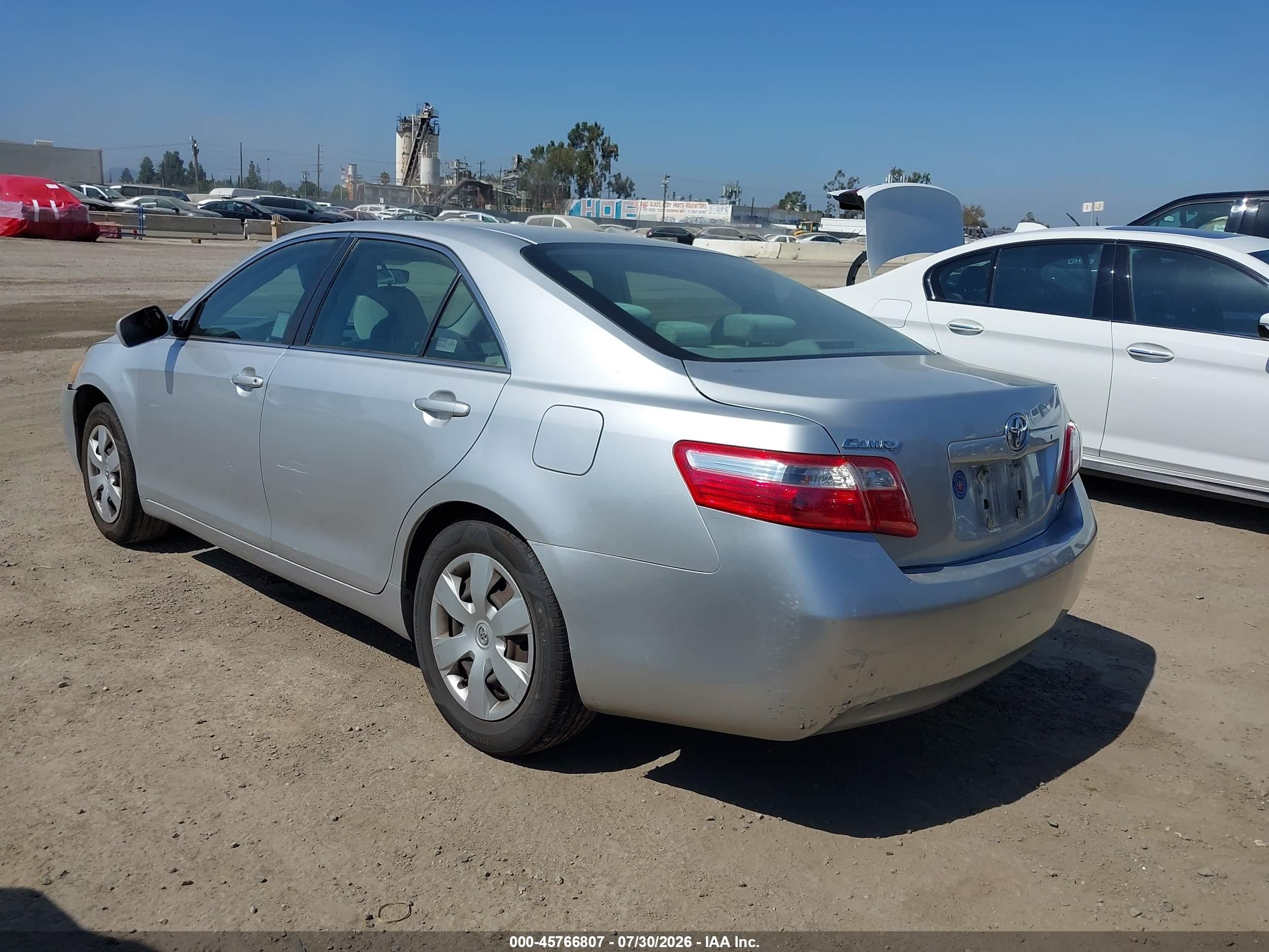 2009 Toyota Camry Le Silver vin: 4T4BE46K29R080788