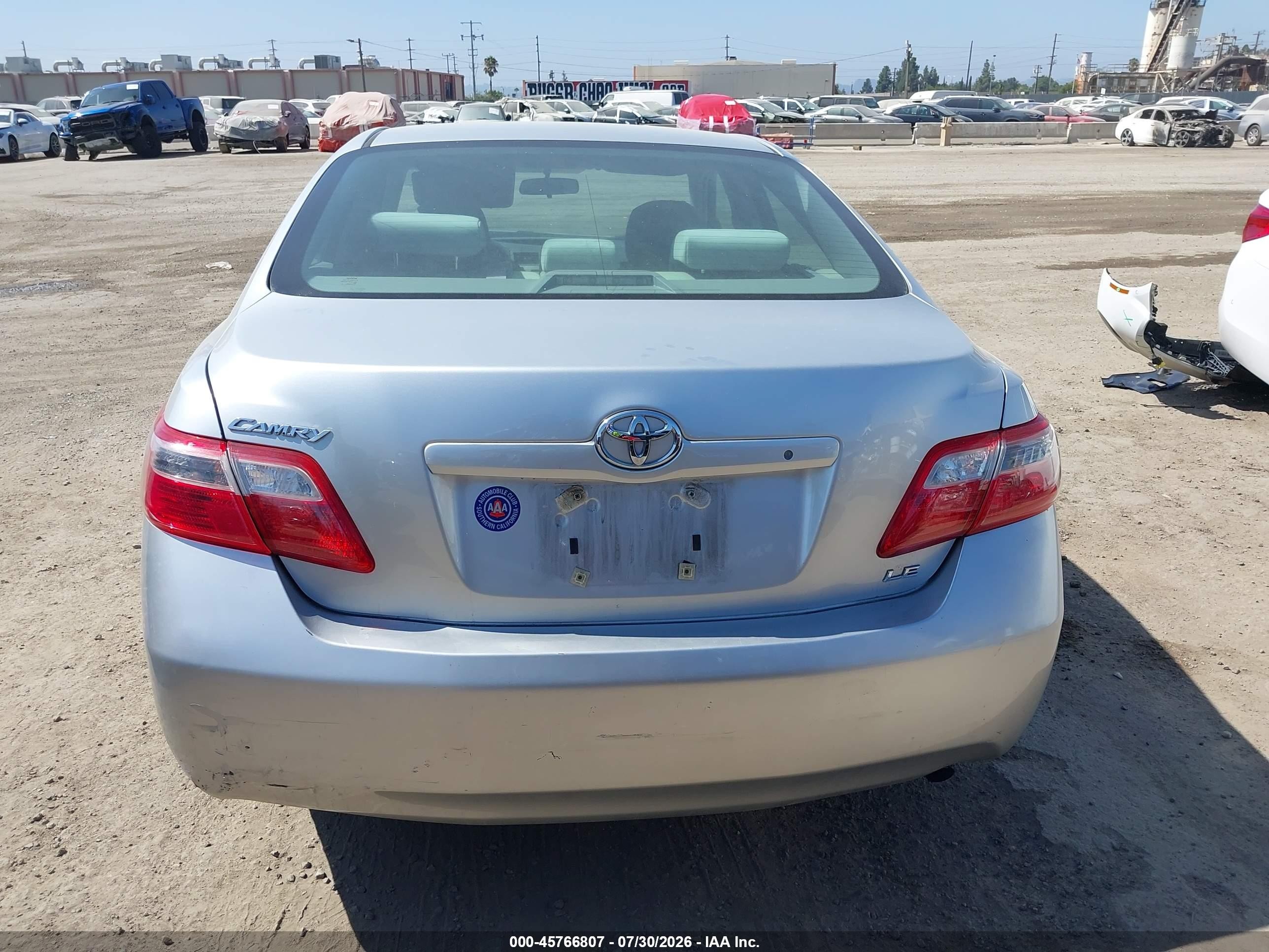 2009 Toyota Camry Le Silver vin: 4T4BE46K29R080788