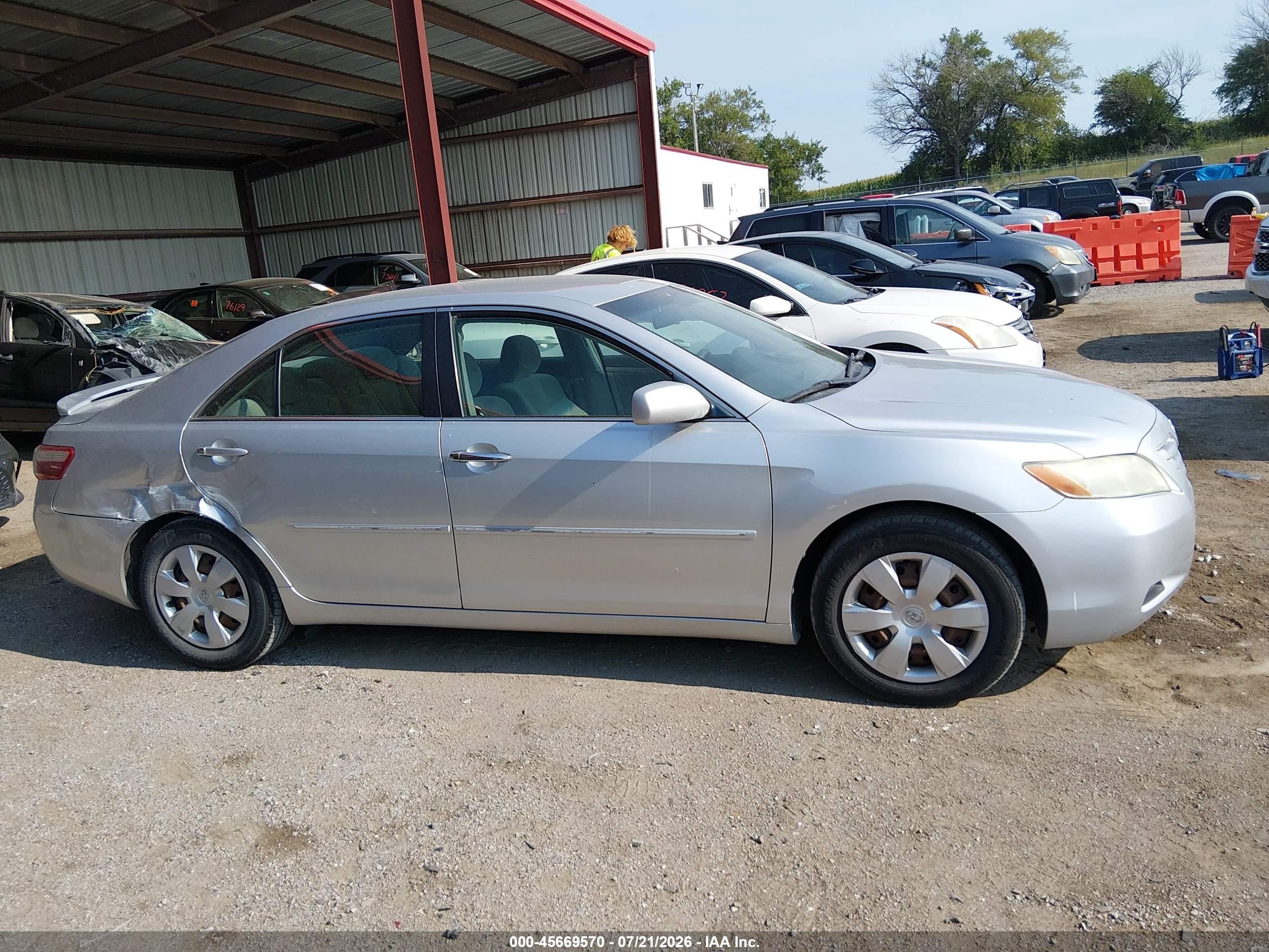 2009 Toyota Camry Silver vin: 4T4BE46K29R094190