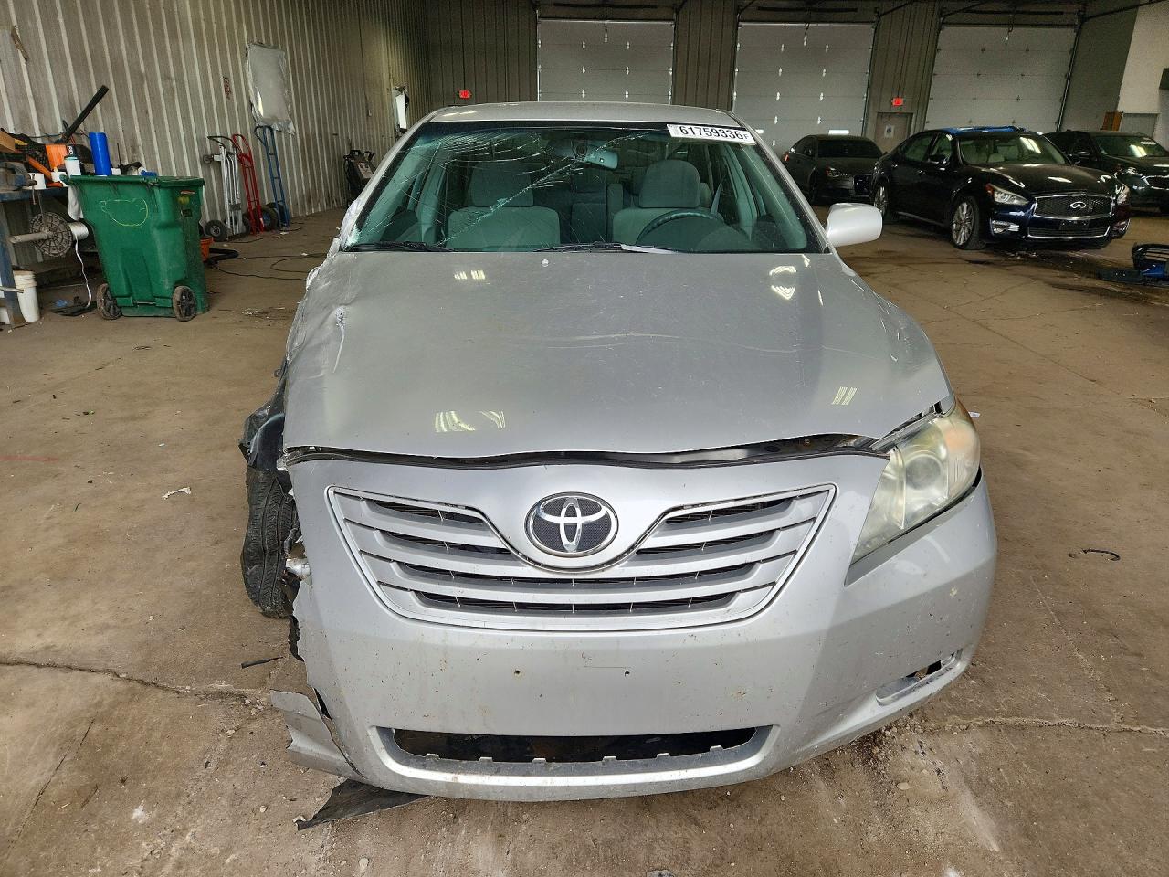 2009 Toyota Camry Le Silver vin: 4T4BE46K29R094612