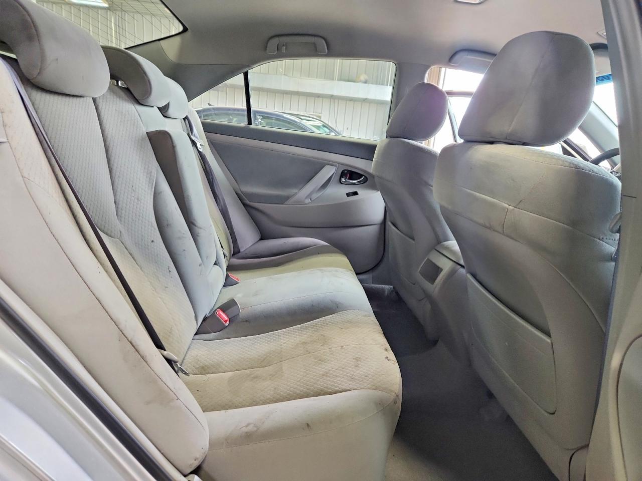 2009 Toyota Camry Le Silver vin: 4T4BE46K29R094612