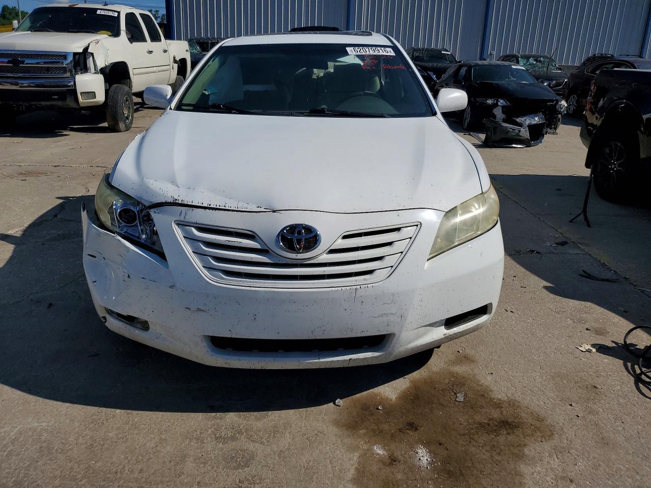 2009 Toyota Camry Le White vin: 4T4BE46K29R098031