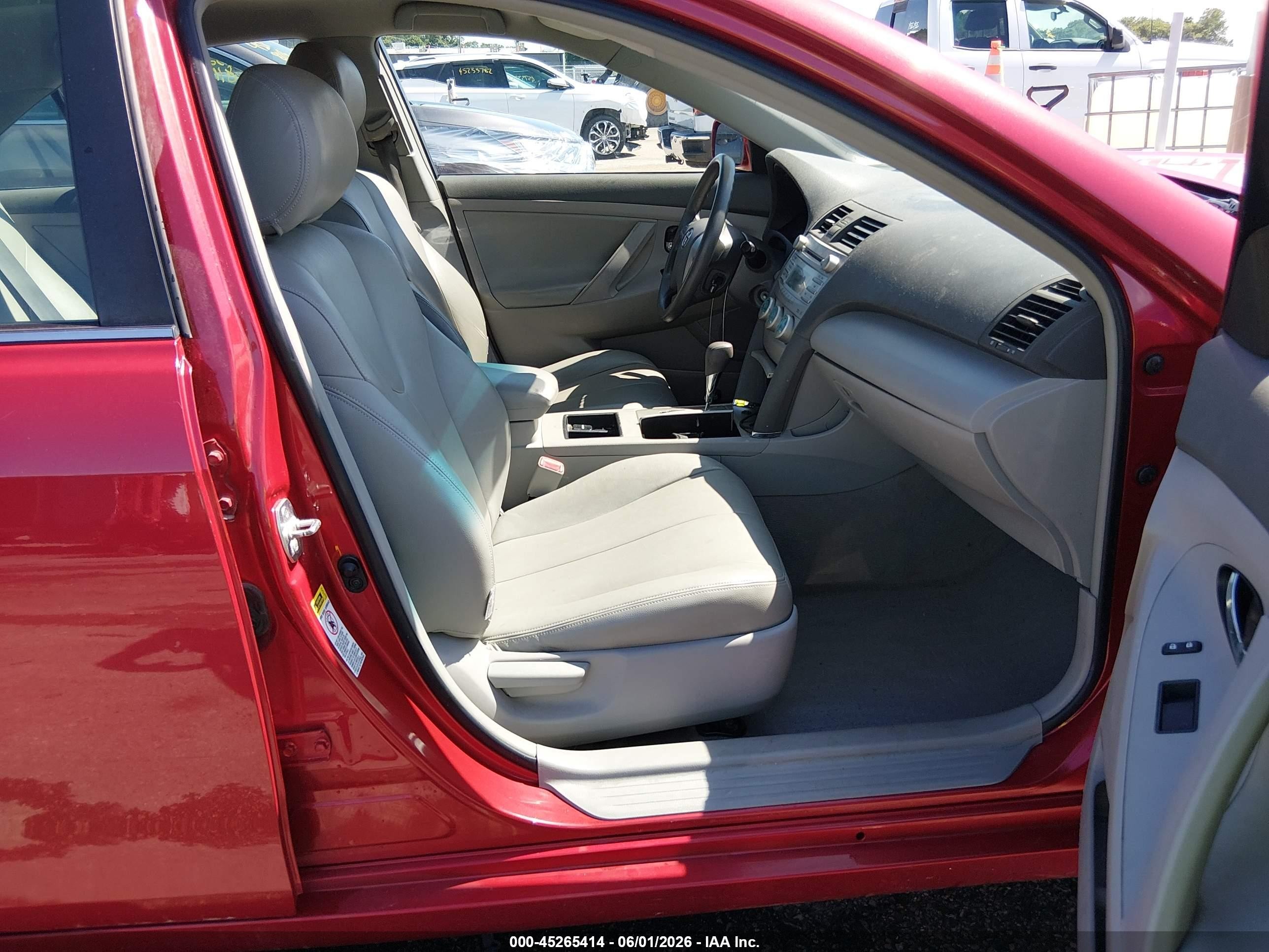 2009 Toyota Camry Le Красный vin: 4T4BE46K29R098966