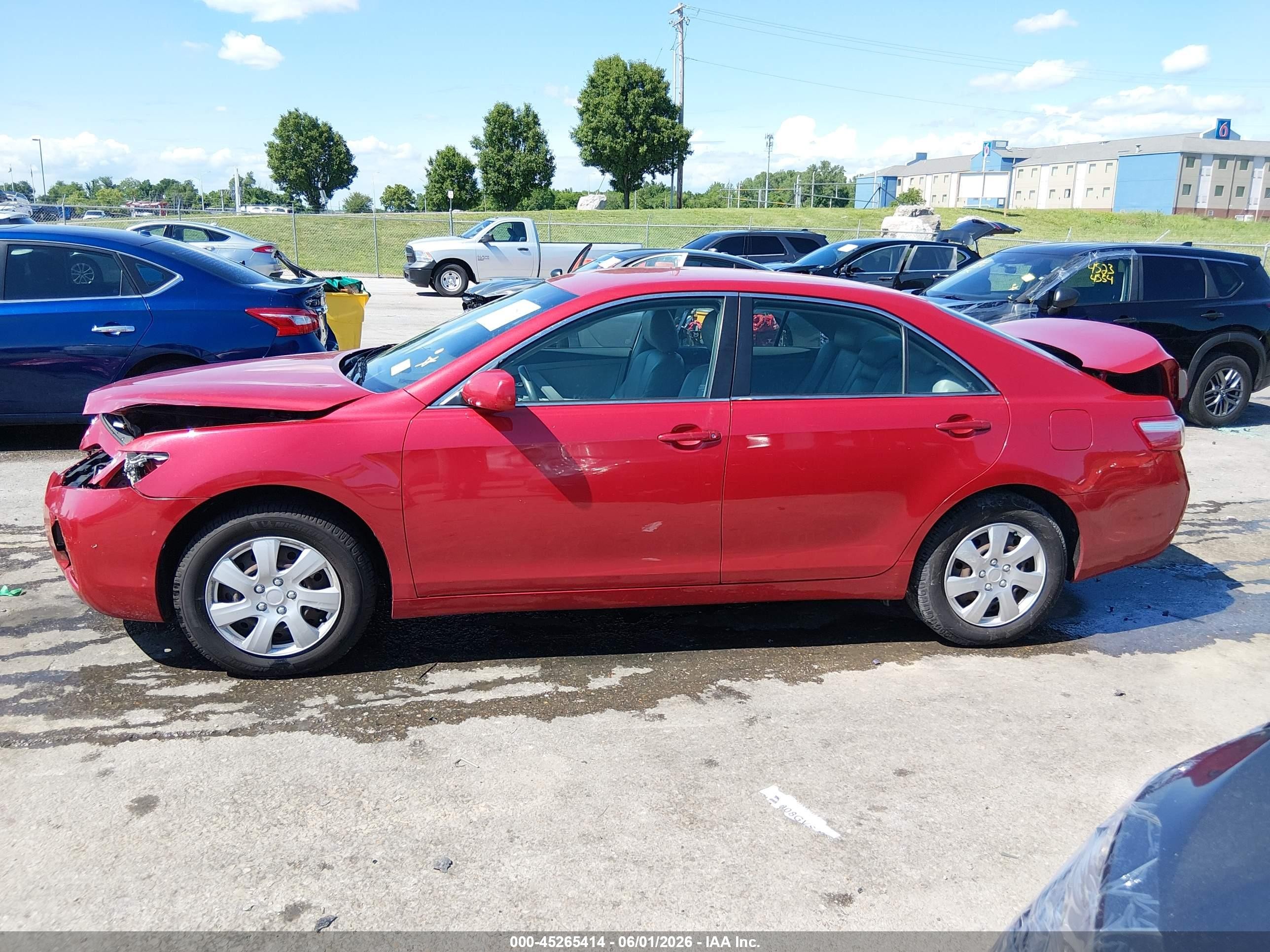 2009 Toyota Camry Le Красный vin: 4T4BE46K29R098966