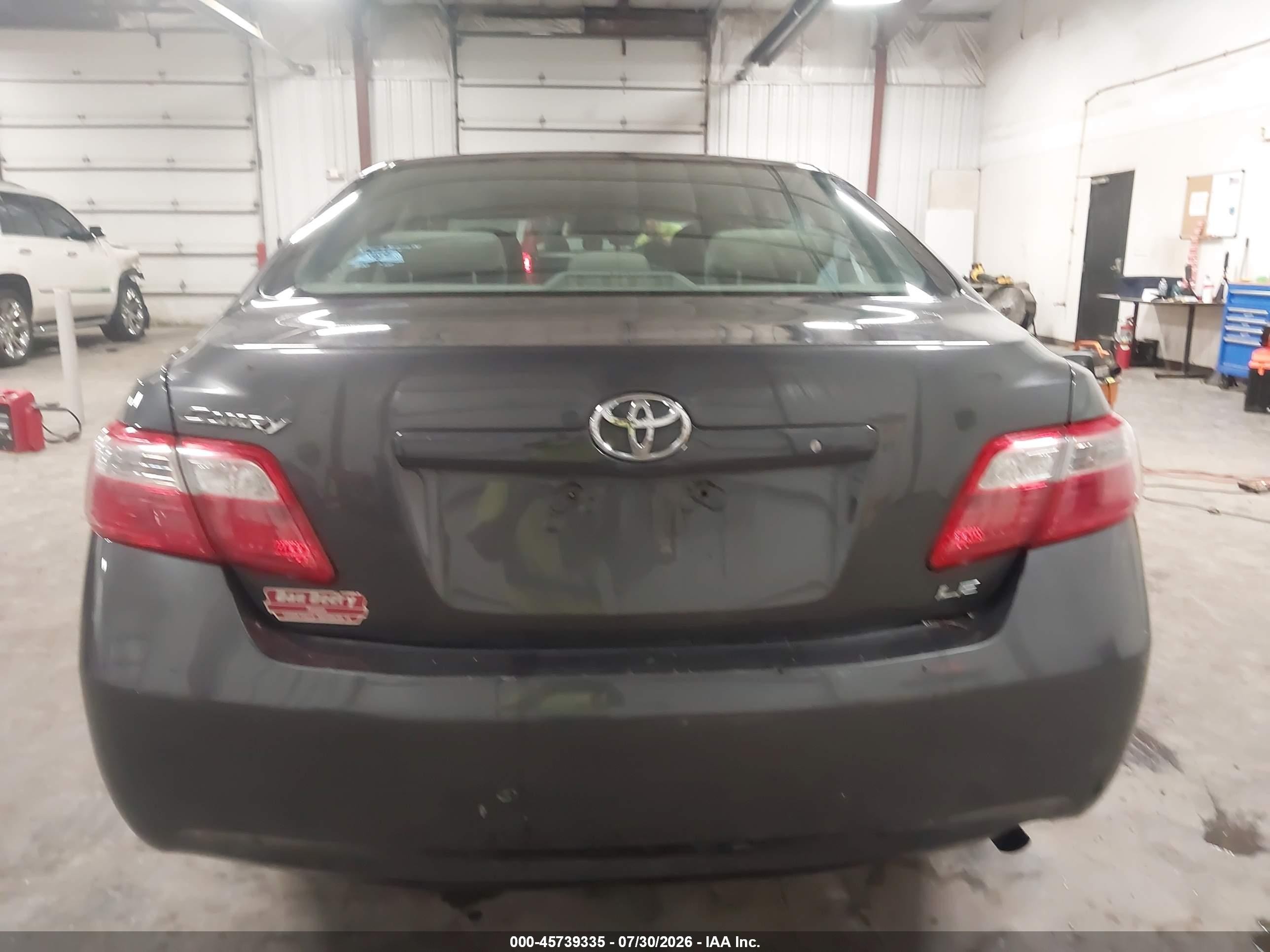 2009 Toyota Camry Le Серый vin: 4T4BE46K29R104524