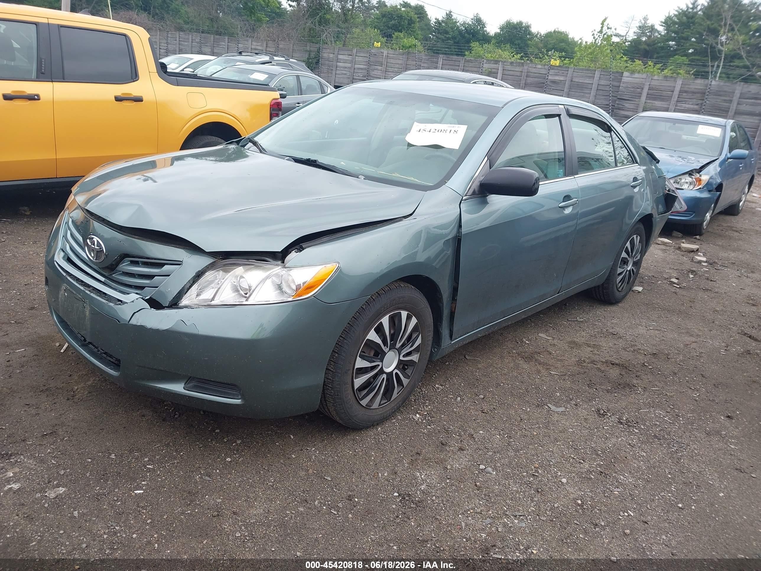 2009 Toyota Camry Le Silver vin: 4T4BE46K29R108055