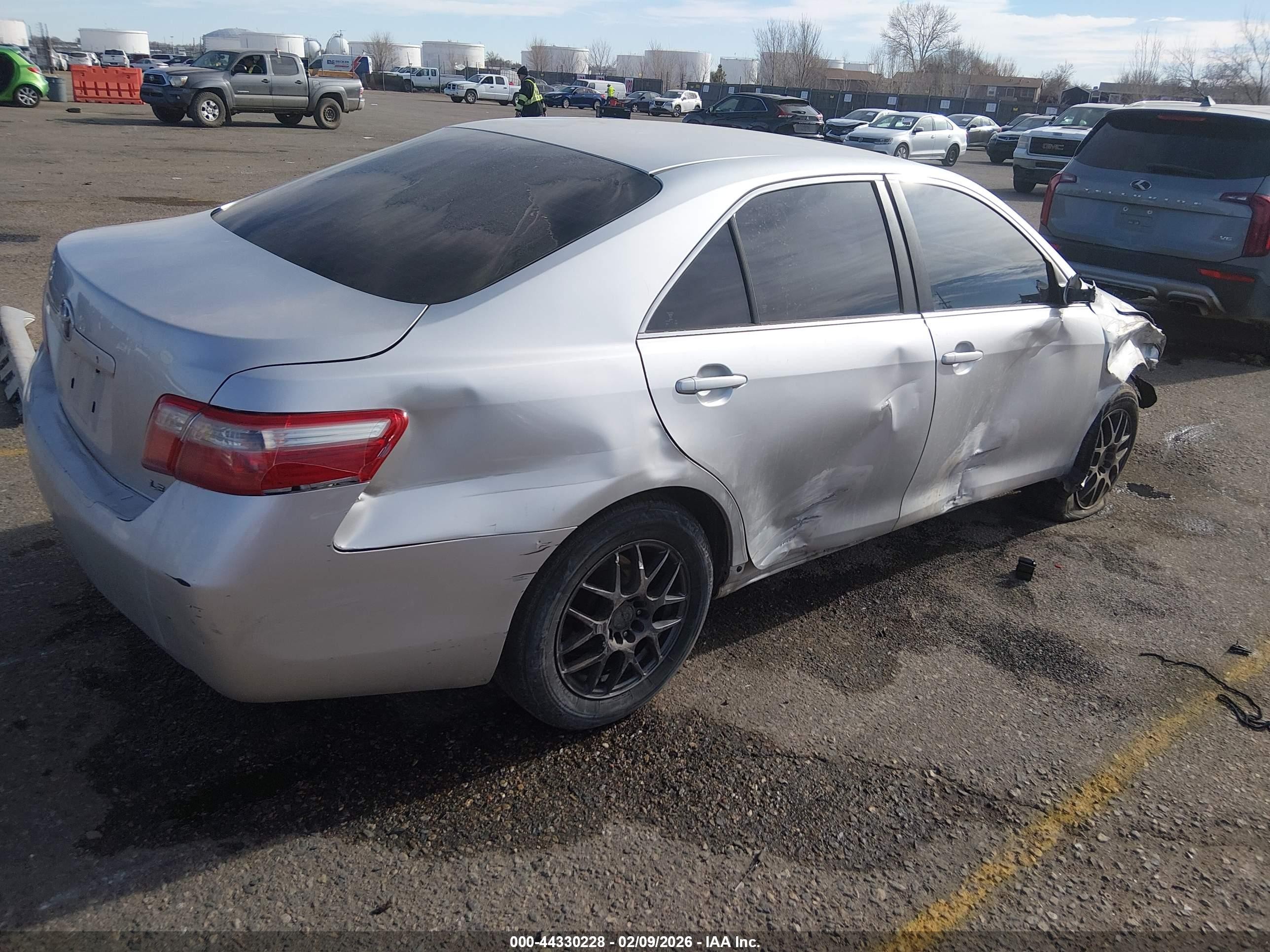 2009 Toyota Camry Le Silver vin: 4T4BE46K29R109772