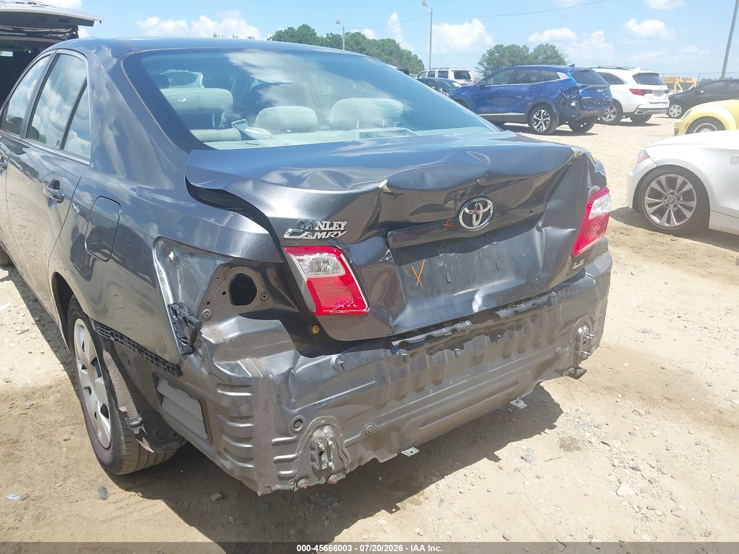 2009 Toyota Camry Le Gray vin: 4T4BE46K29R115295