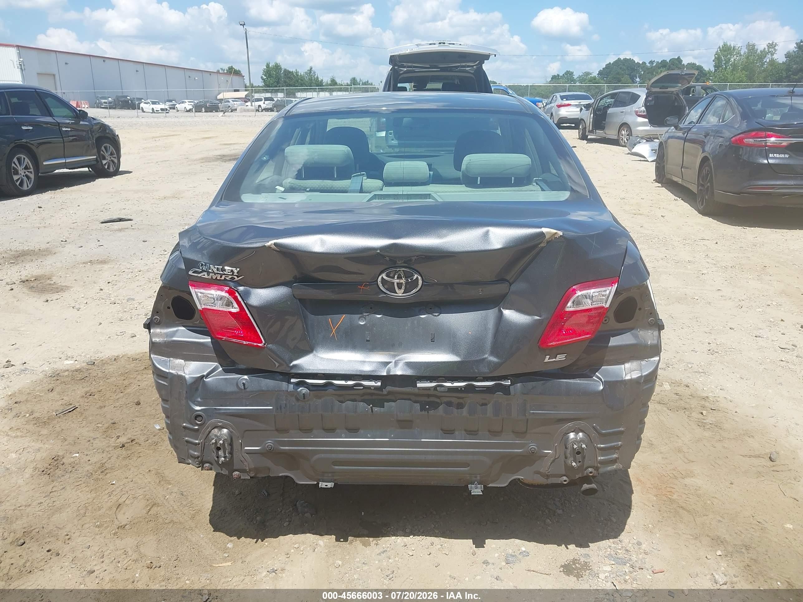 2009 Toyota Camry Le Gray vin: 4T4BE46K29R115295