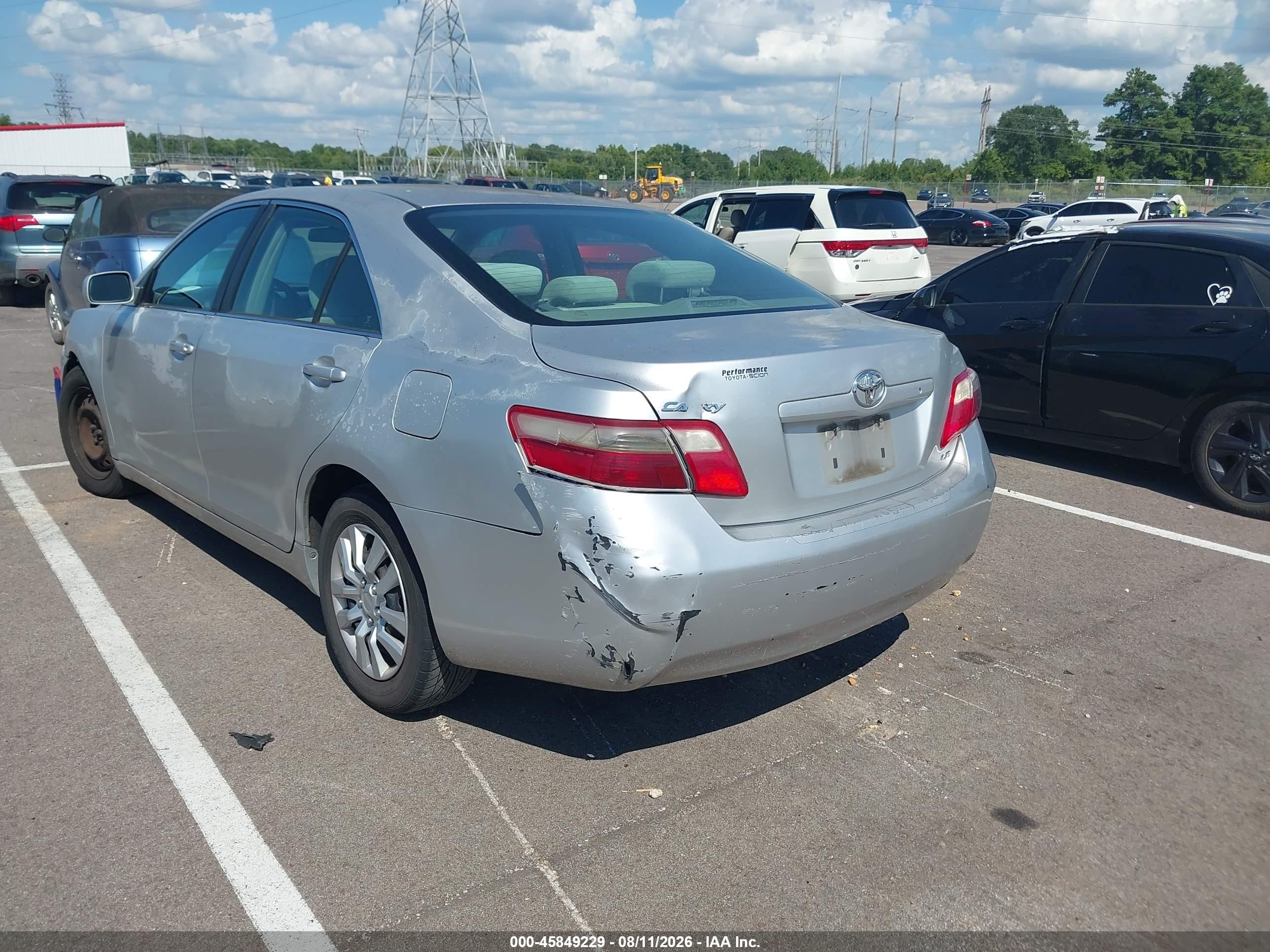 2009 Toyota Camry Le Silver vin: 4T4BE46K29R118455
