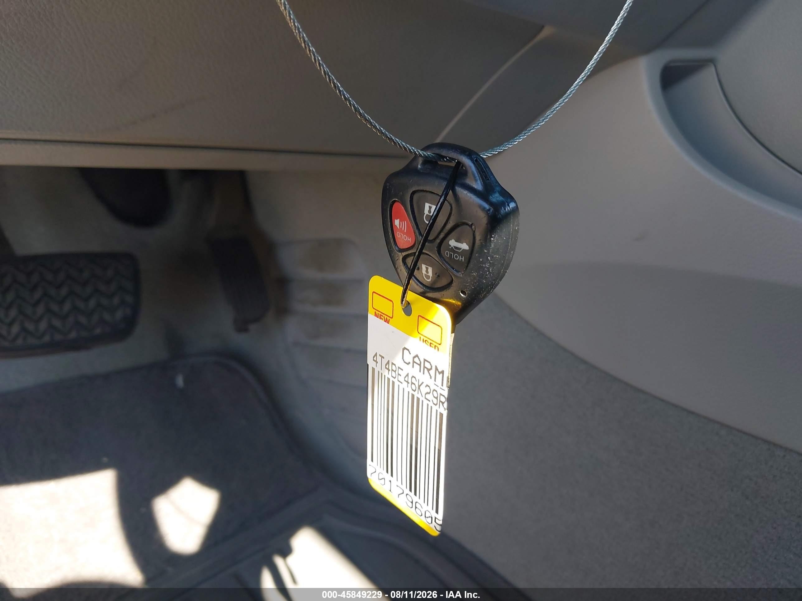 2009 Toyota Camry Le Silver vin: 4T4BE46K29R118455