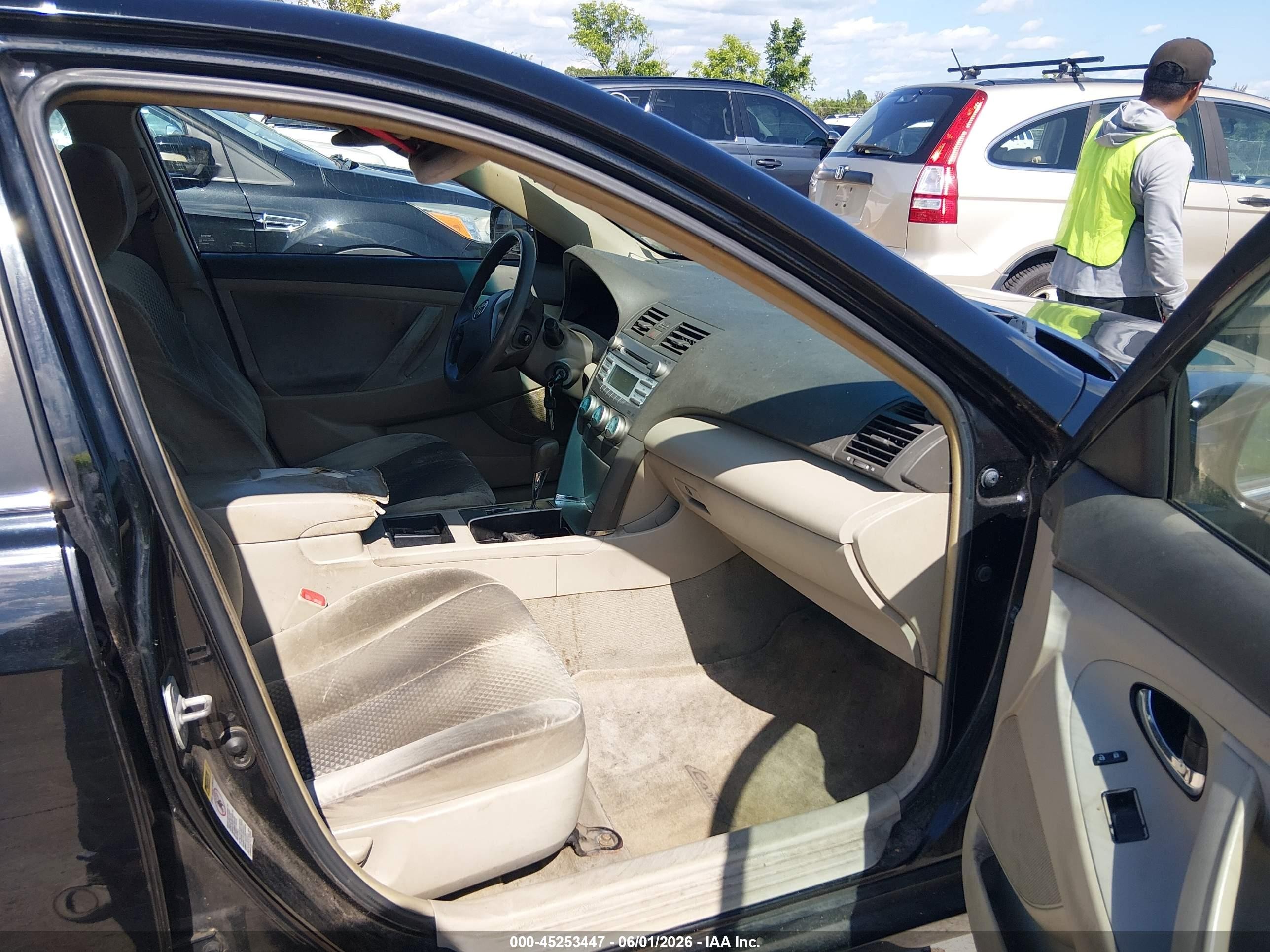2009 Toyota Camry Le Black vin: 4T4BE46K29R120819