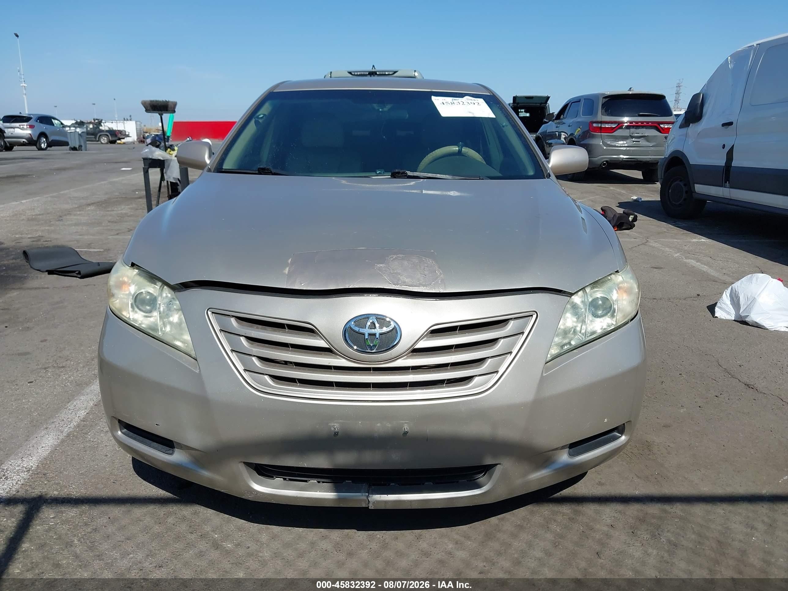 2009 Toyota Camry Le Gold vin: 4T4BE46K29R133277