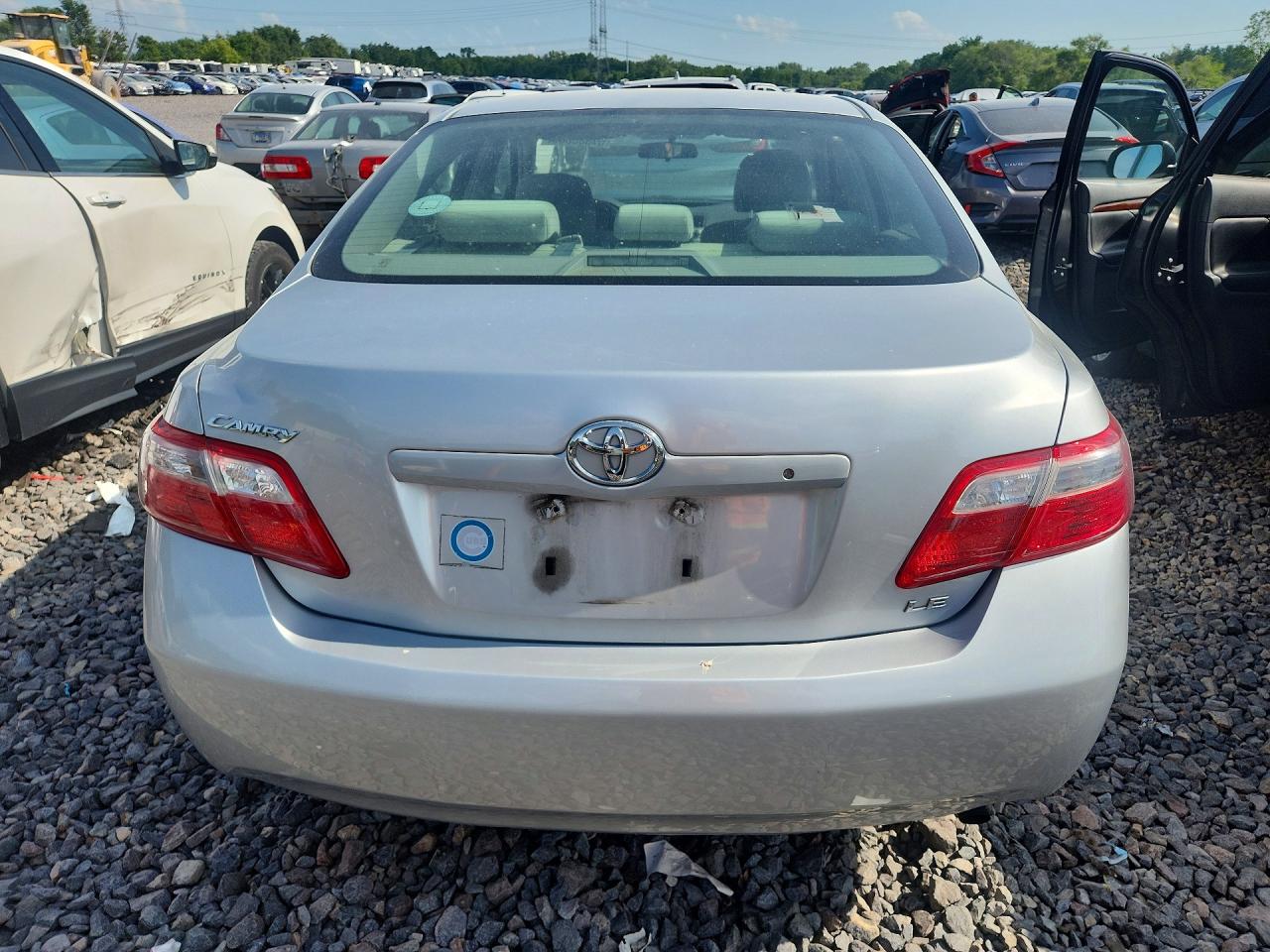 2007 Toyota Camry Le Silver vin: 4T4BE46K37R001562