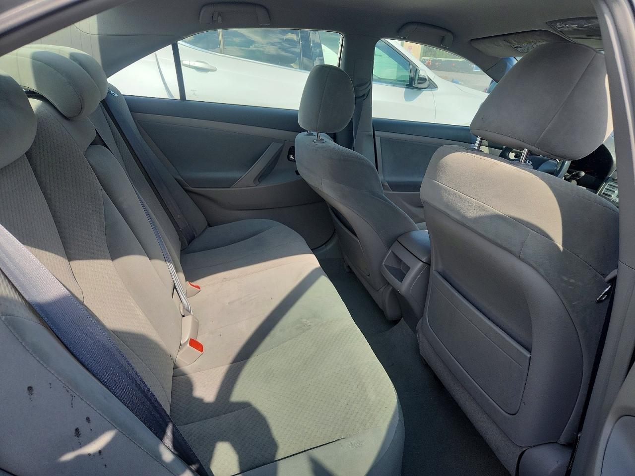 2007 Toyota Camry Le Silver vin: 4T4BE46K37R001562