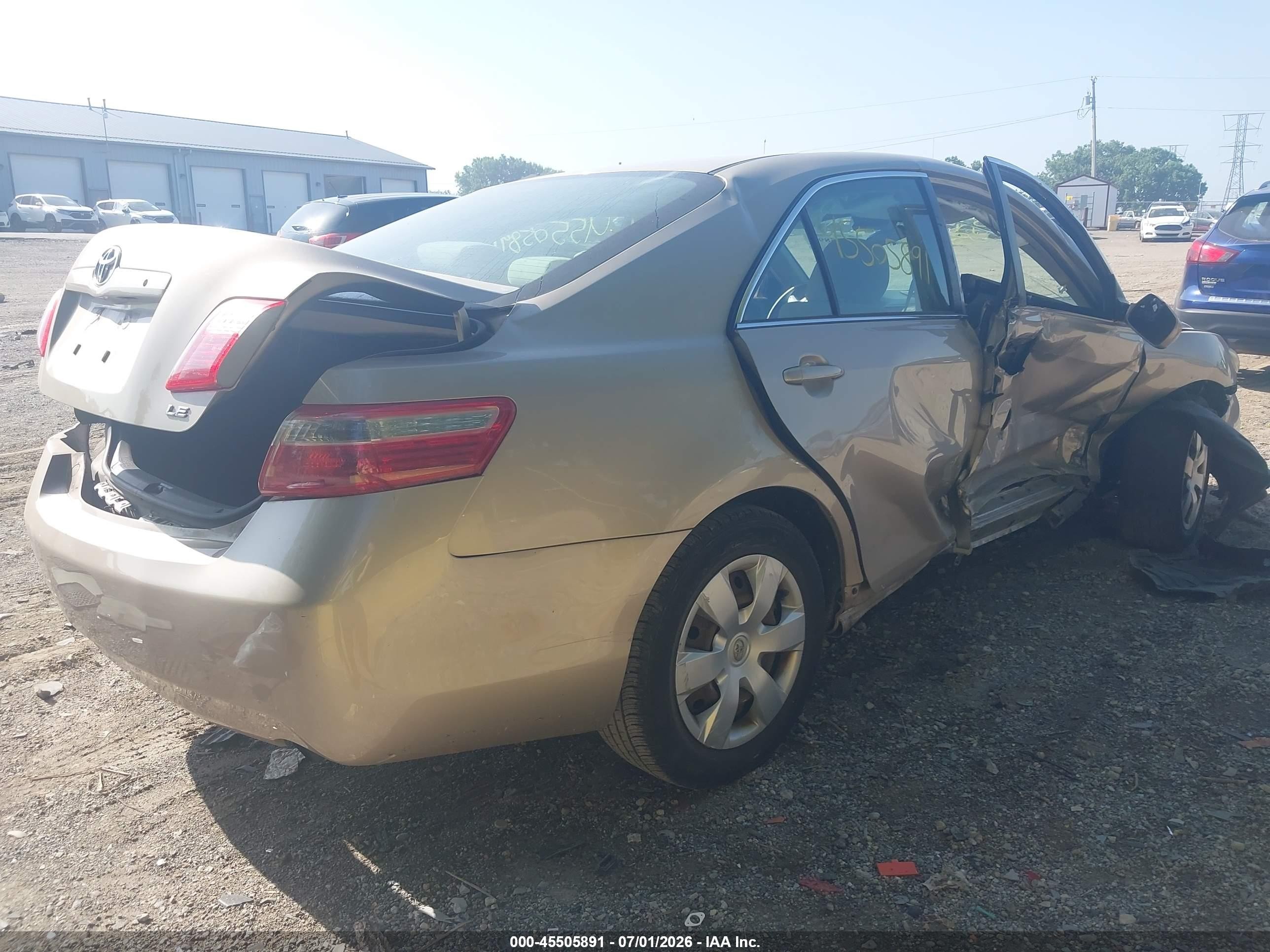 2007 Toyota Camry Le Gold vin: 4T4BE46K37R007121
