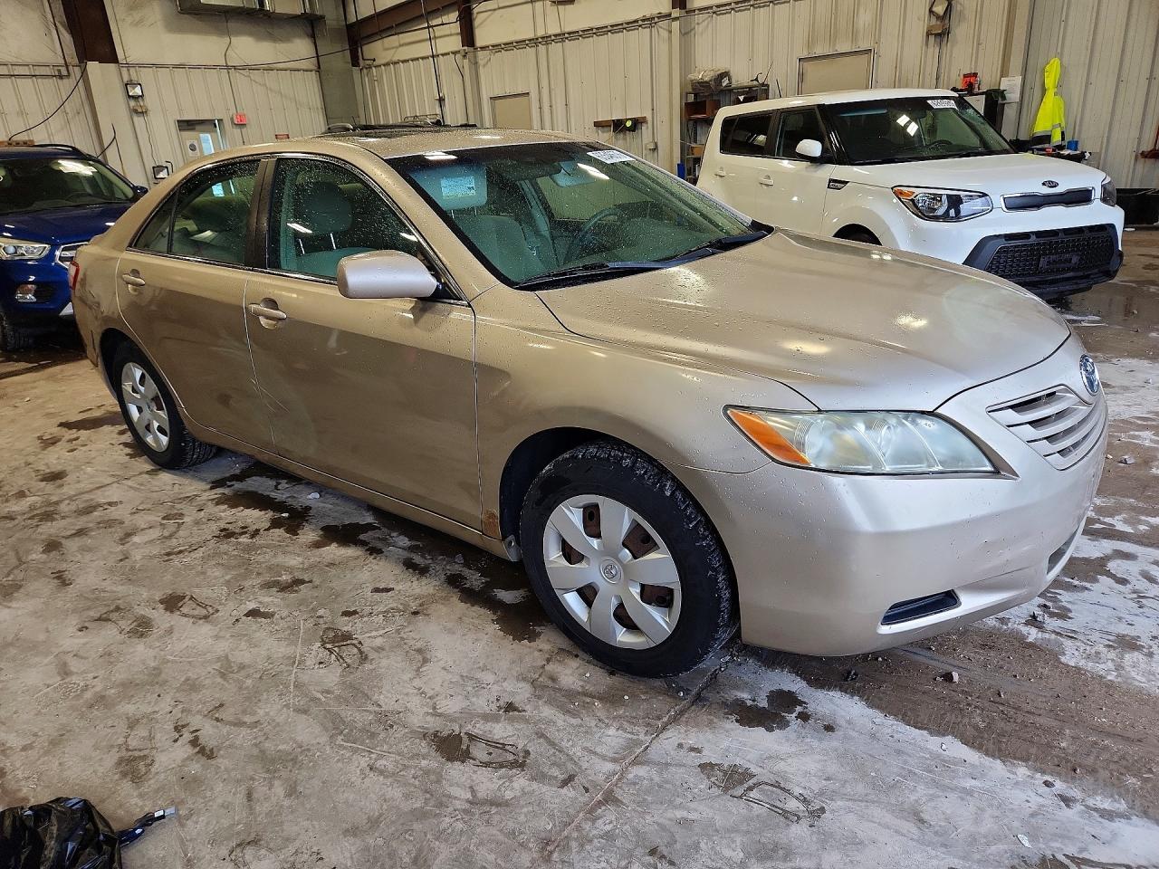 2007 Toyota Camry Le Silver vin: 4T4BE46K37R011394