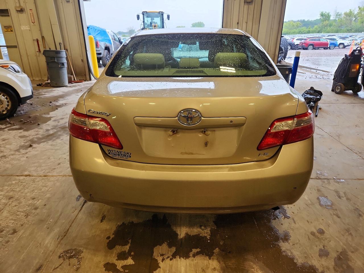 2007 Toyota Camry Le Silver vin: 4T4BE46K37R011394