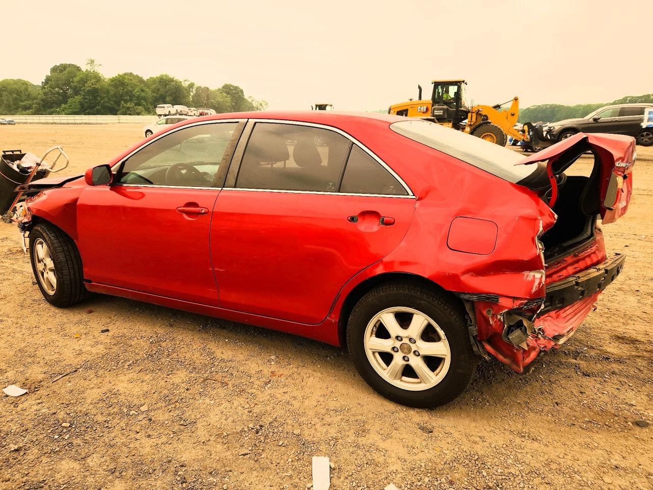 2008 Toyota Camry Le Red vin: 4T4BE46K38R013275