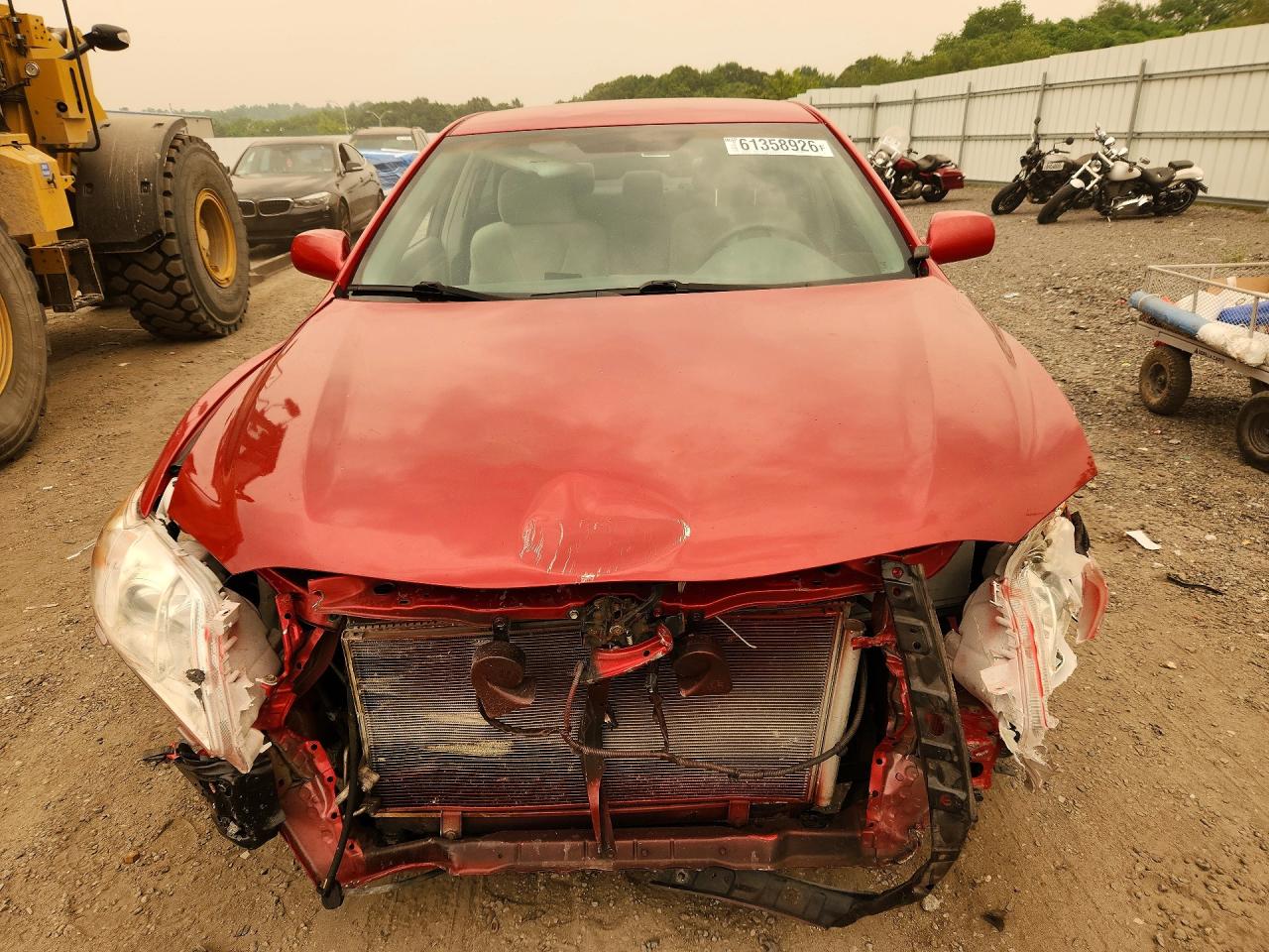 2008 Toyota Camry Le Red vin: 4T4BE46K38R013275