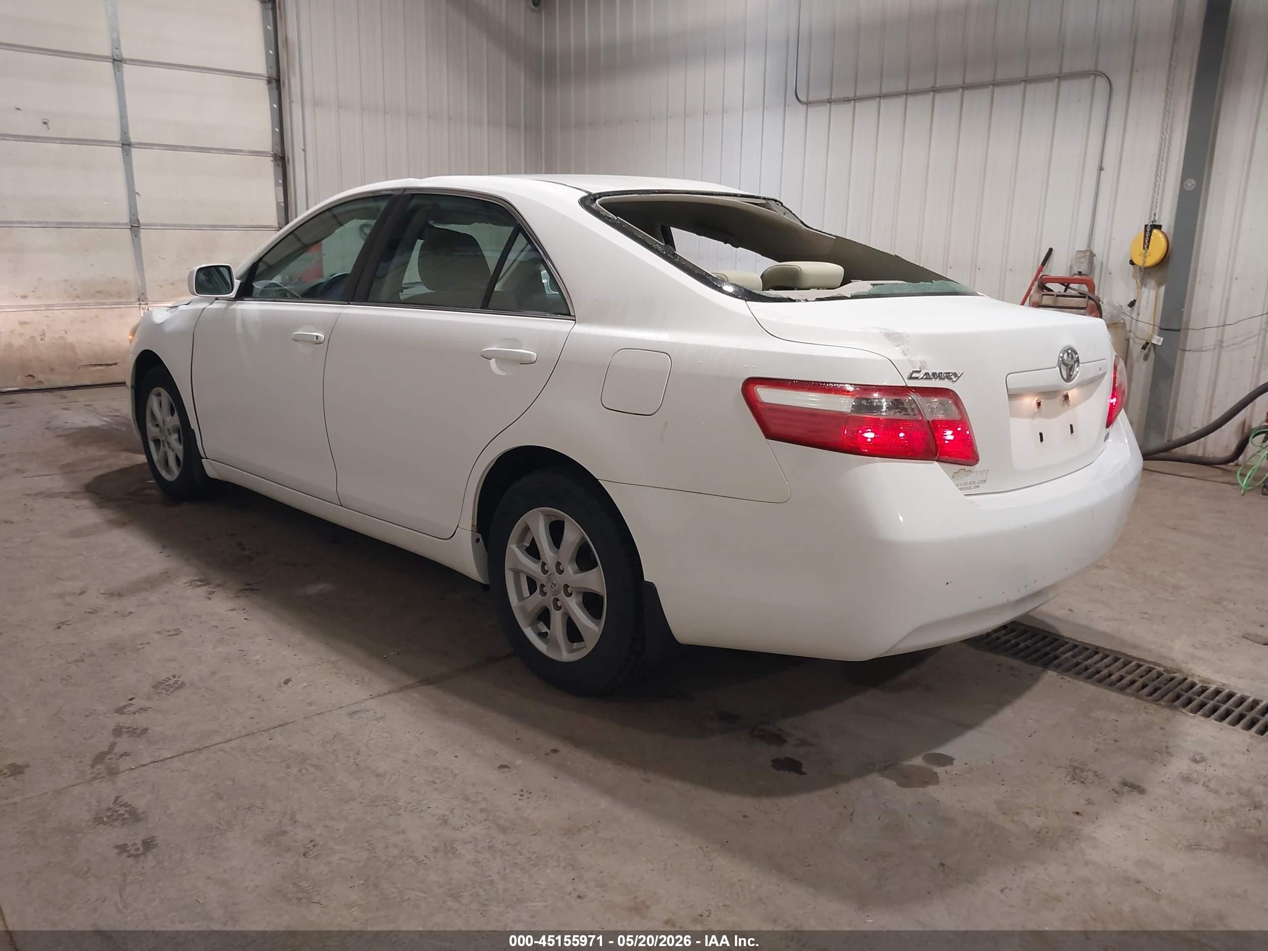 2008 Toyota Camry Le White vin: 4T4BE46K38R015835