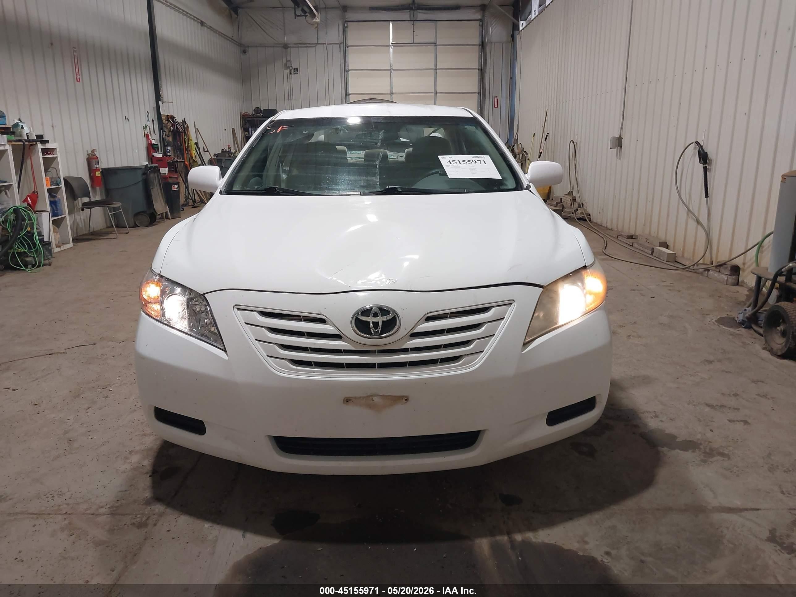 2008 Toyota Camry Le White vin: 4T4BE46K38R015835