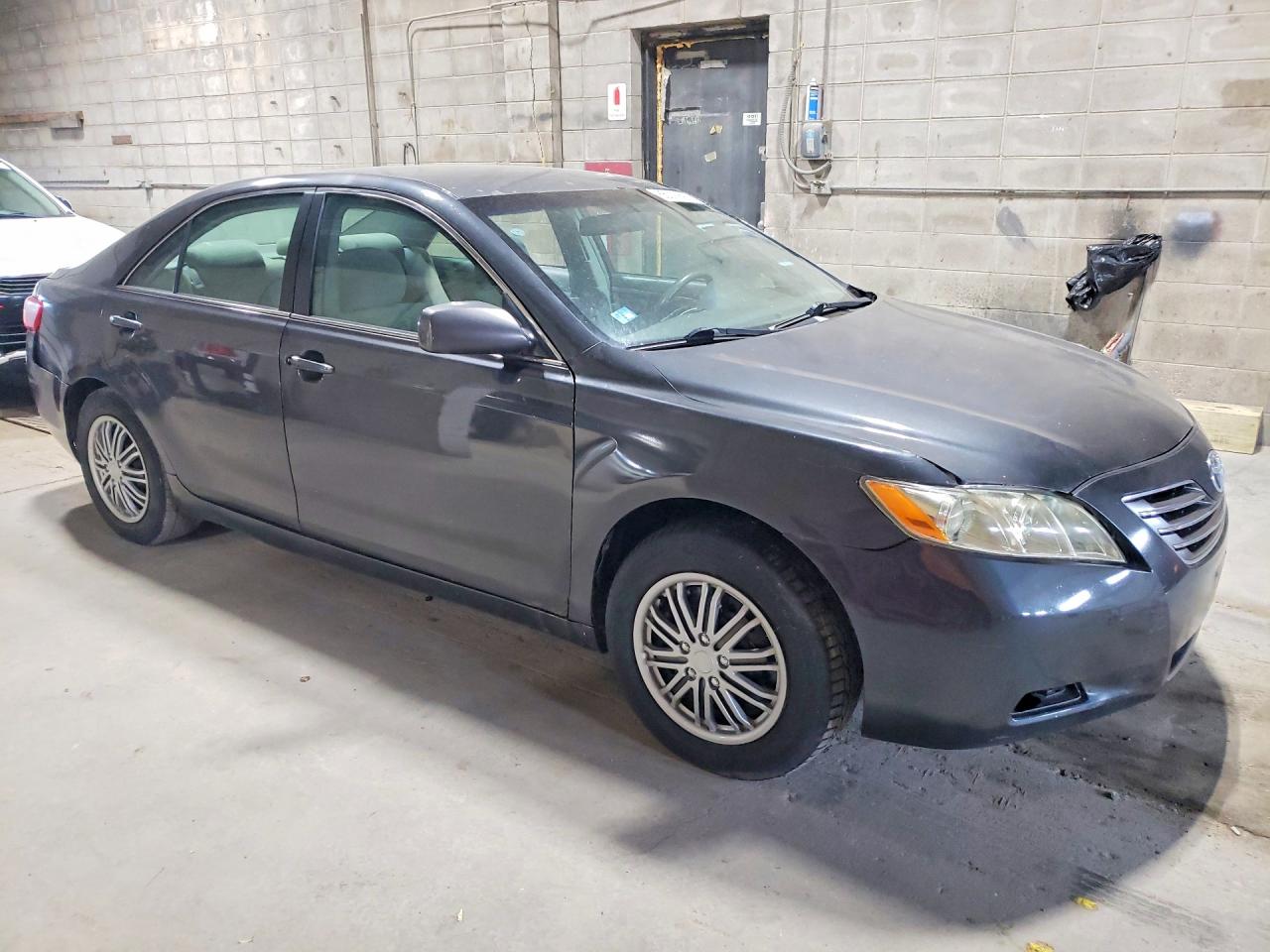 2008 Toyota Camry Le Gray vin: 4T4BE46K38R018301