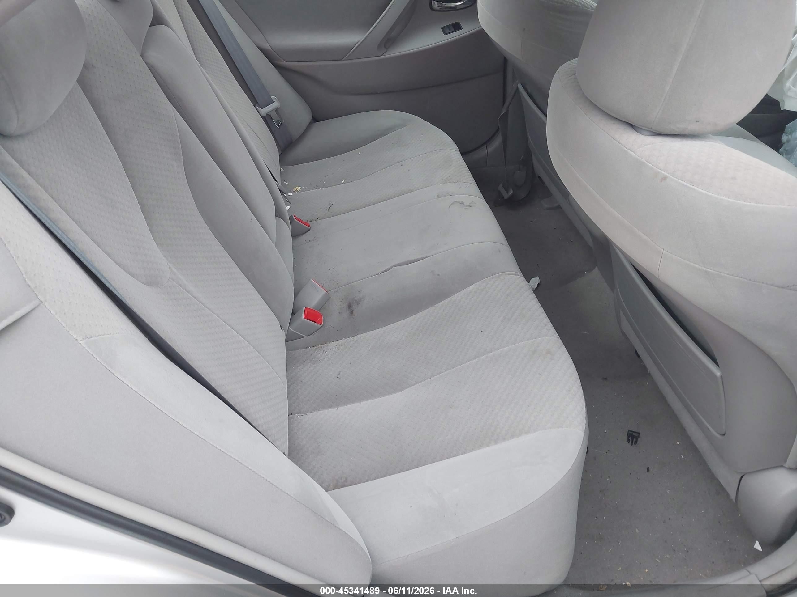 2008 Toyota Camry Le Серебряный vin: 4T4BE46K38R021473