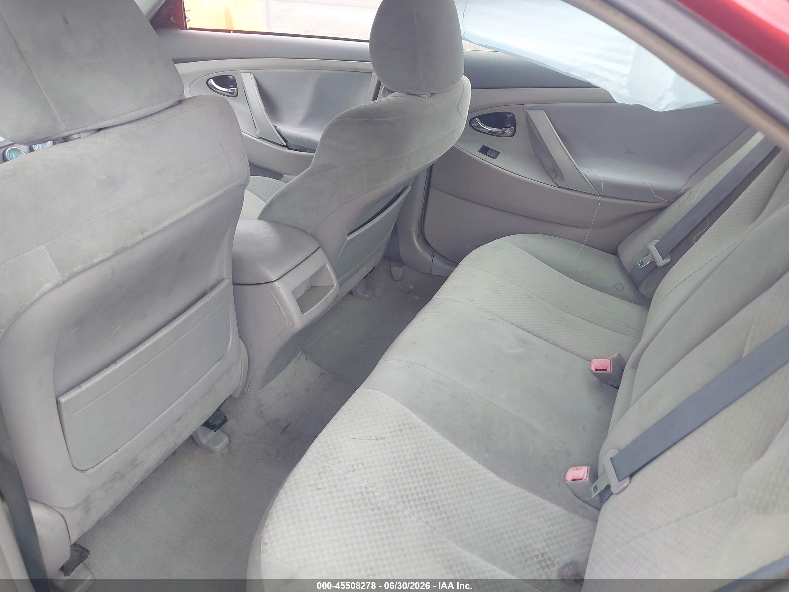 2008 Toyota Camry Le Red vin: 4T4BE46K38R041786