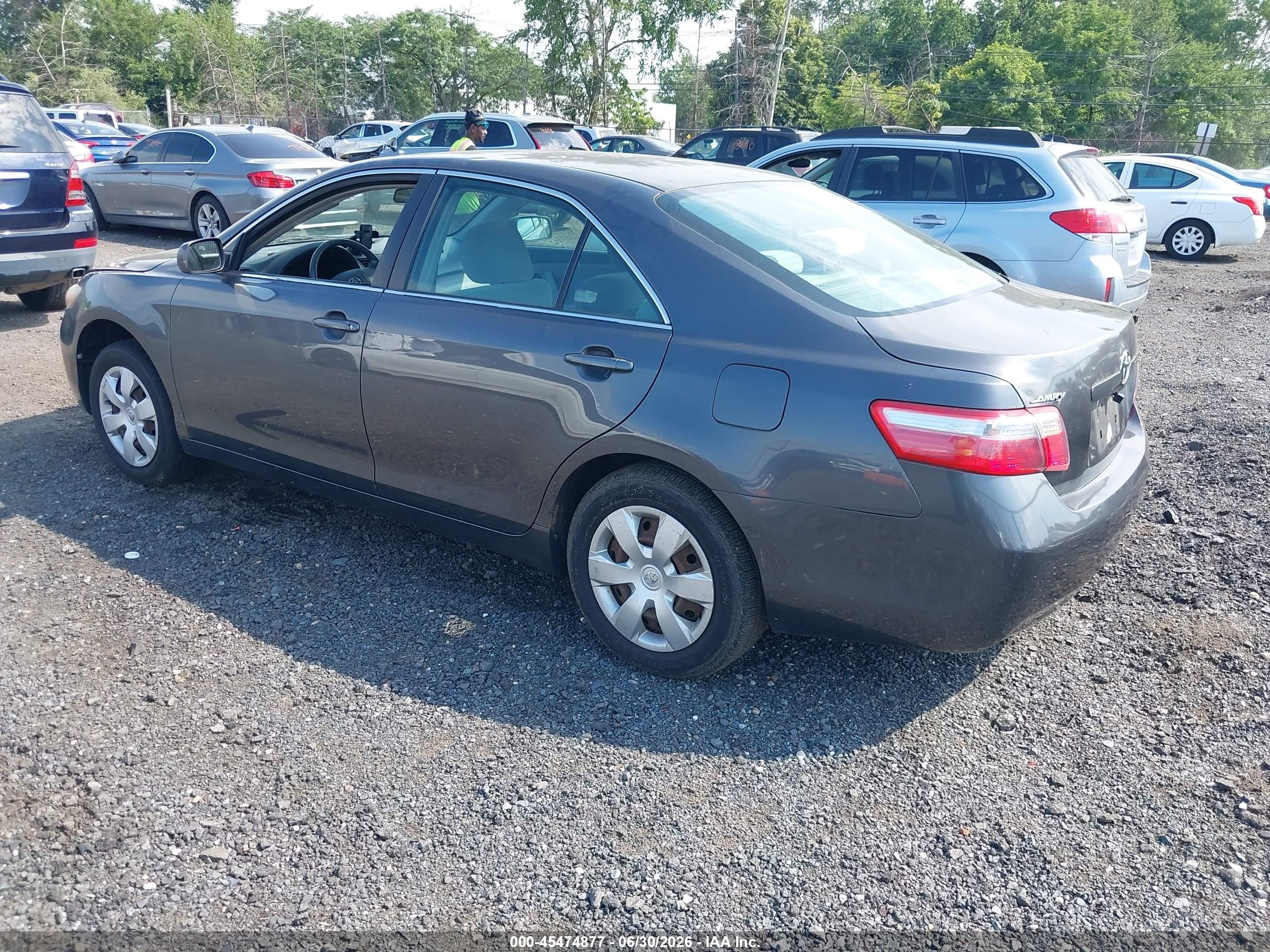 2008 Toyota Camry Le Gray vin: 4T4BE46K38R043733