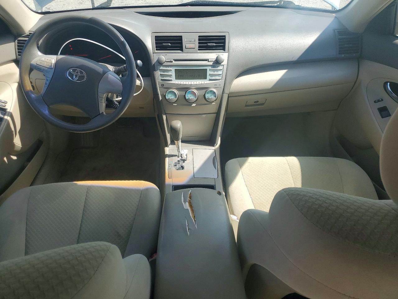 2008 Toyota Camry Le Gray vin: 4T4BE46K38R044980