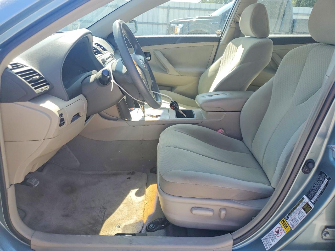 2008 Toyota Camry Le Gray vin: 4T4BE46K38R044980
