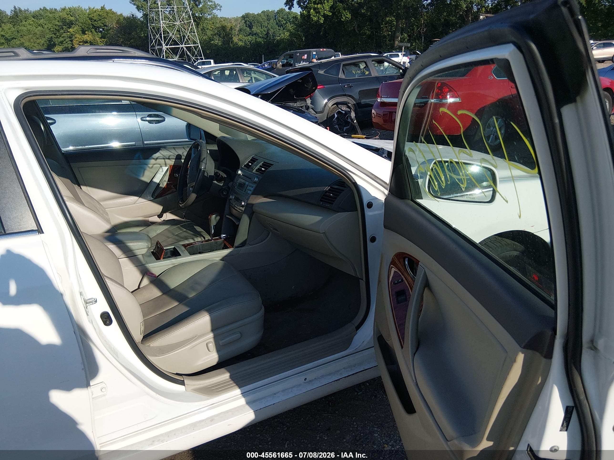 2009 Toyota Camry Xle White vin: 4T4BE46K39R051980