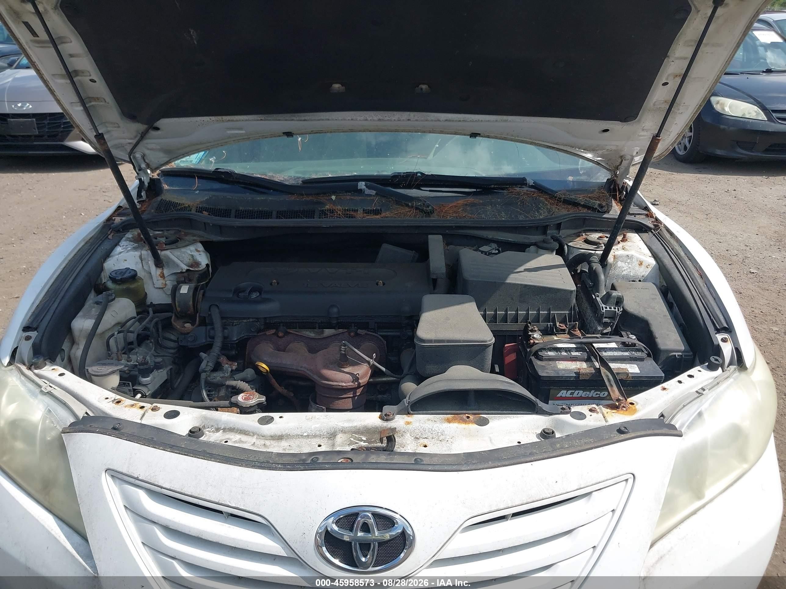 2009 Toyota Camry Le White vin: 4T4BE46K39R059111