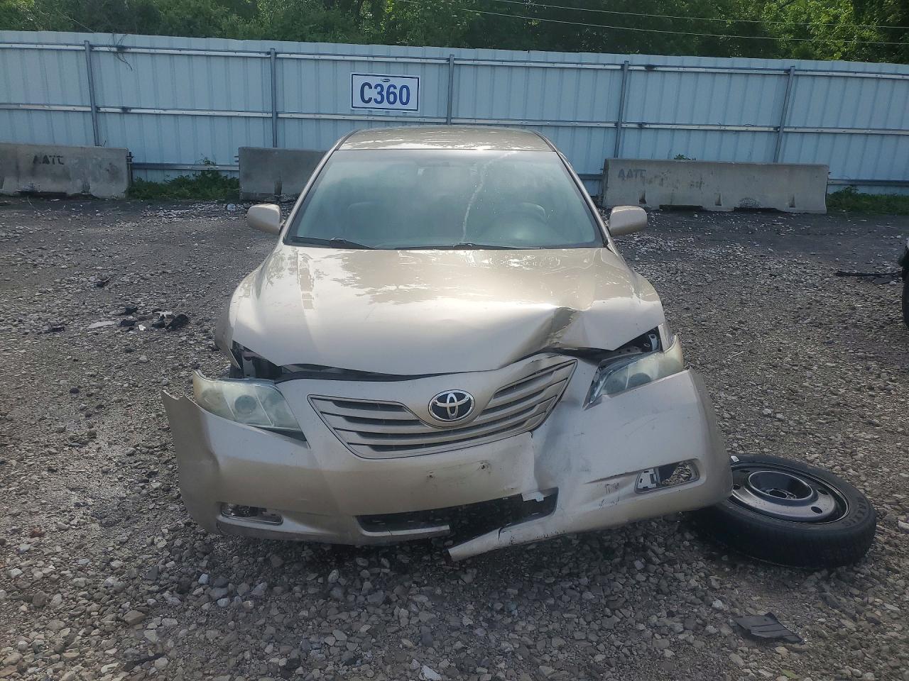 2009 Toyota Camry Le Gold vin: 4T4BE46K39R059206
