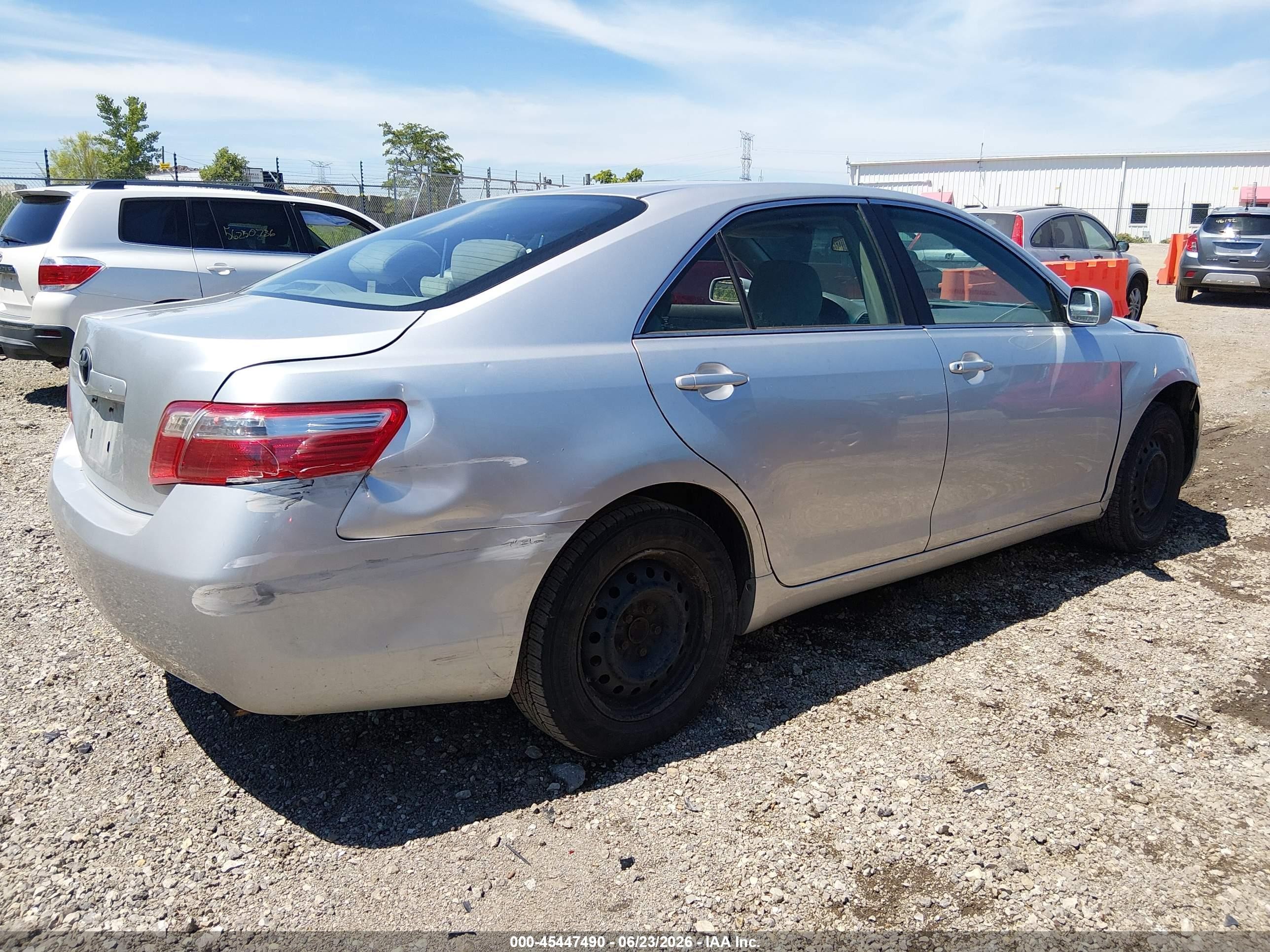 2009 Toyota Camry Серебряный vin: 4T4BE46K39R076569