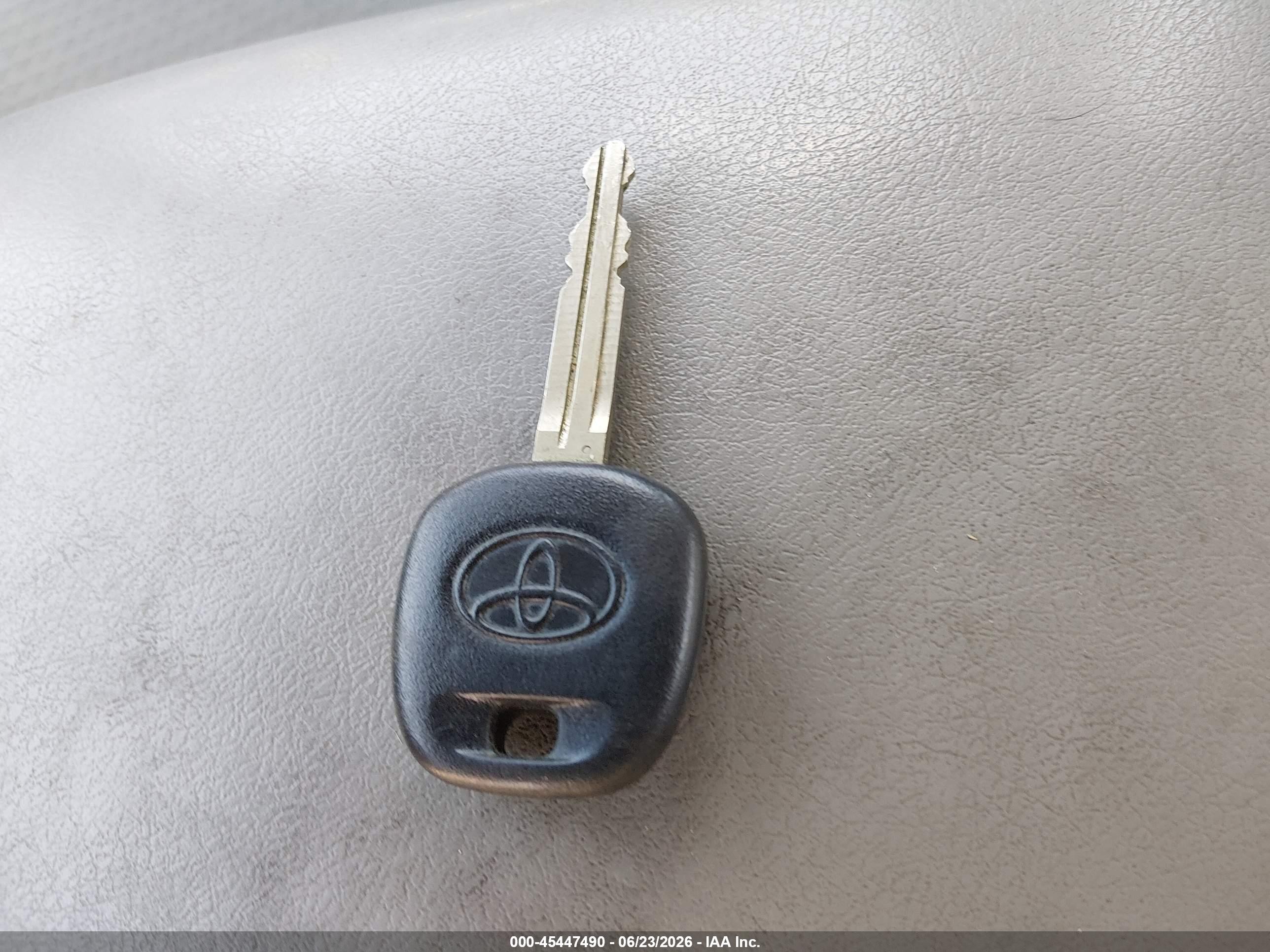 2009 Toyota Camry Серебряный vin: 4T4BE46K39R076569