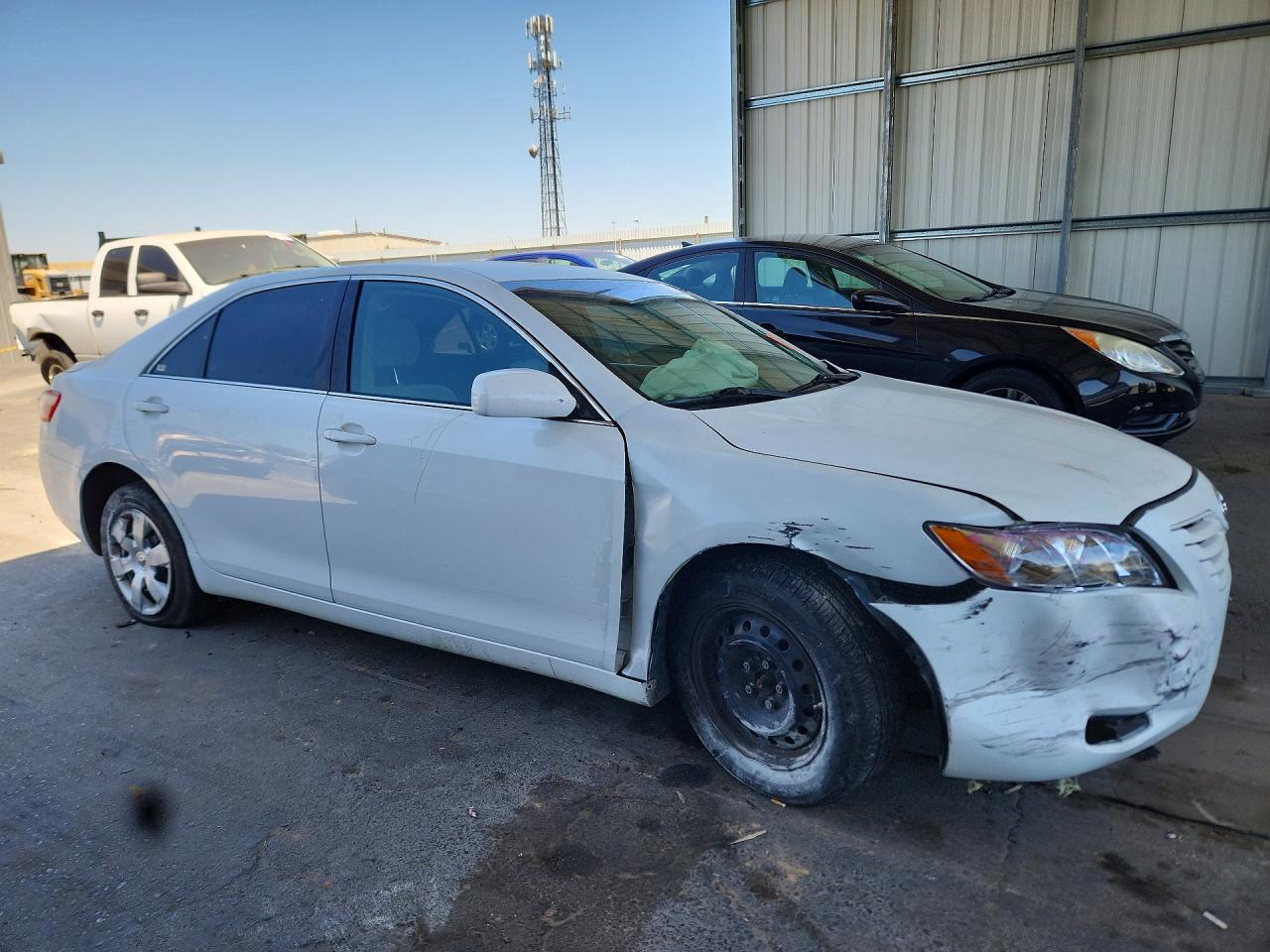 2009 Toyota Camry Le Белый vin: 4T4BE46K39R088267