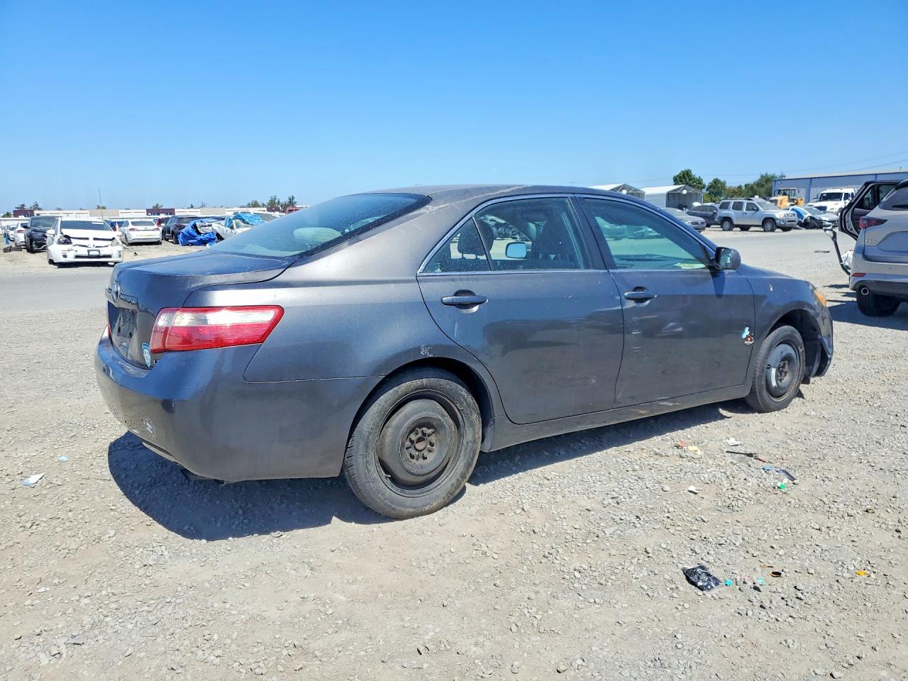 2009 Toyota Camry Le Gray vin: 4T4BE46K39R090150