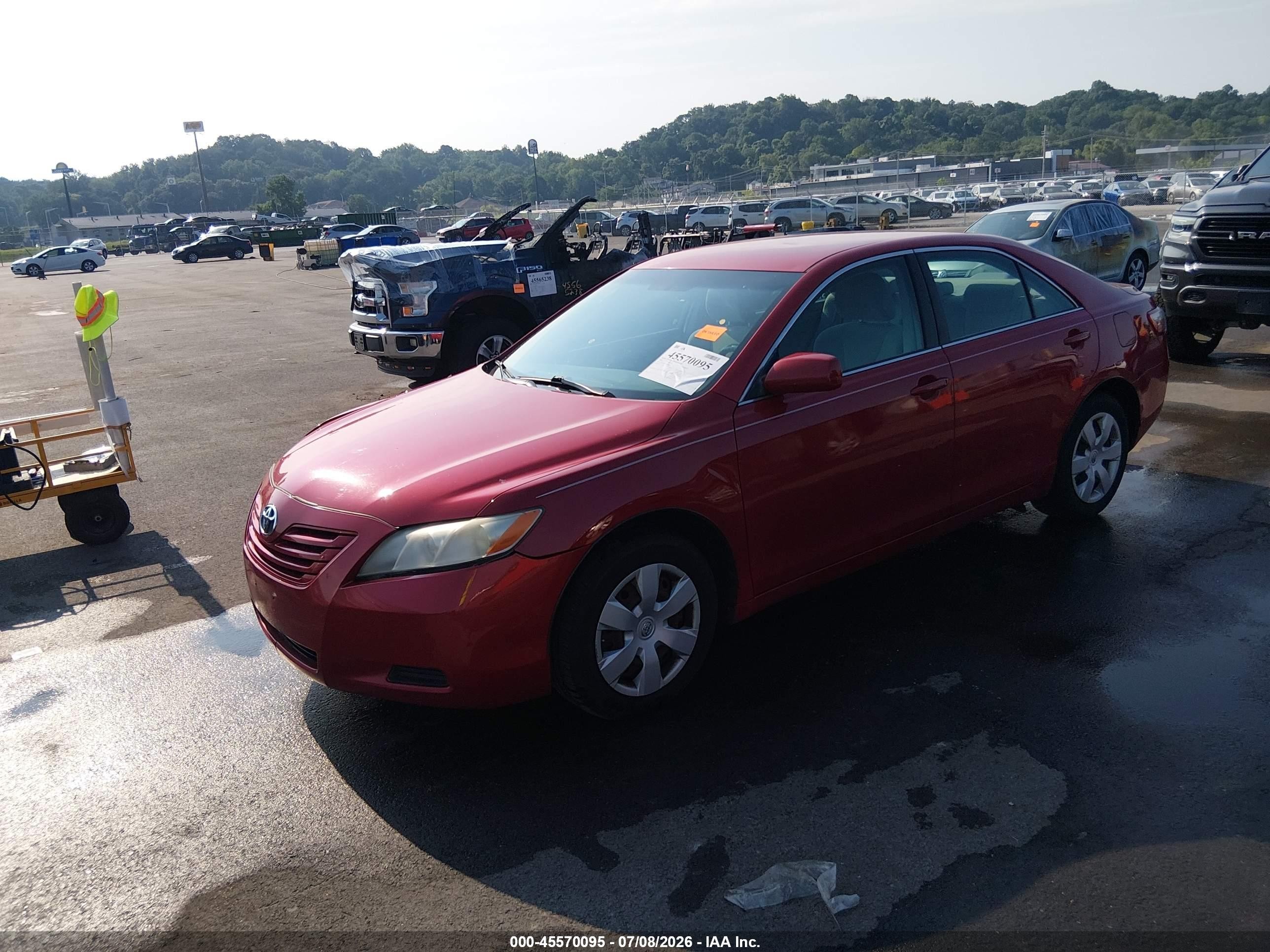 2009 Toyota Camry Le Red vin: 4T4BE46K39R093324