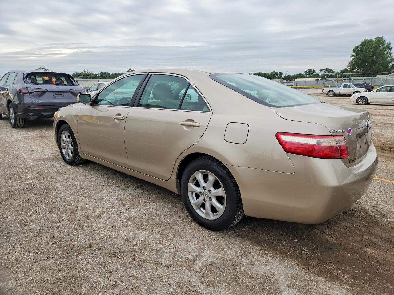 2009 Toyota Camry Le Tan vin: 4T4BE46K39R104810