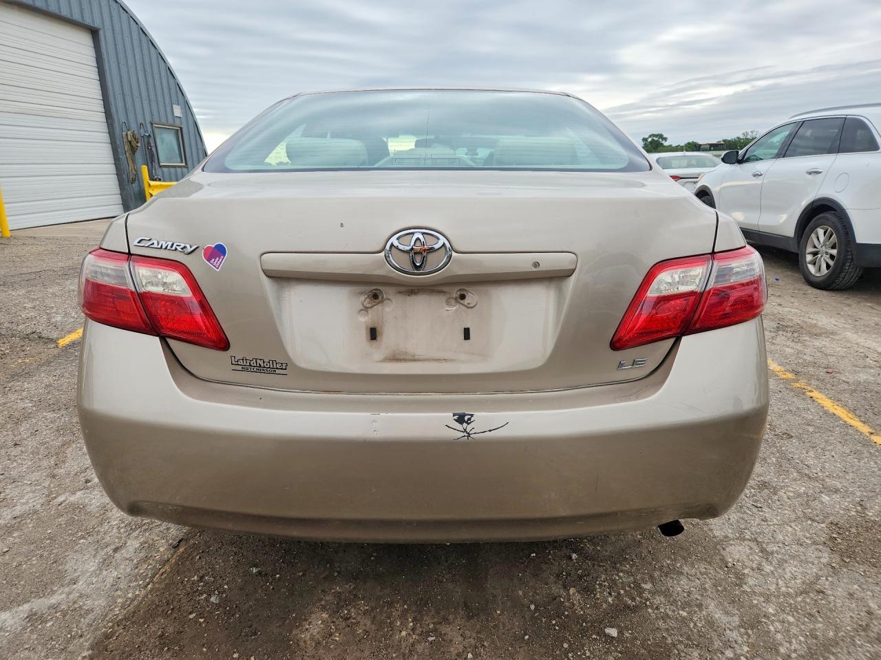 2009 Toyota Camry Le Tan vin: 4T4BE46K39R104810