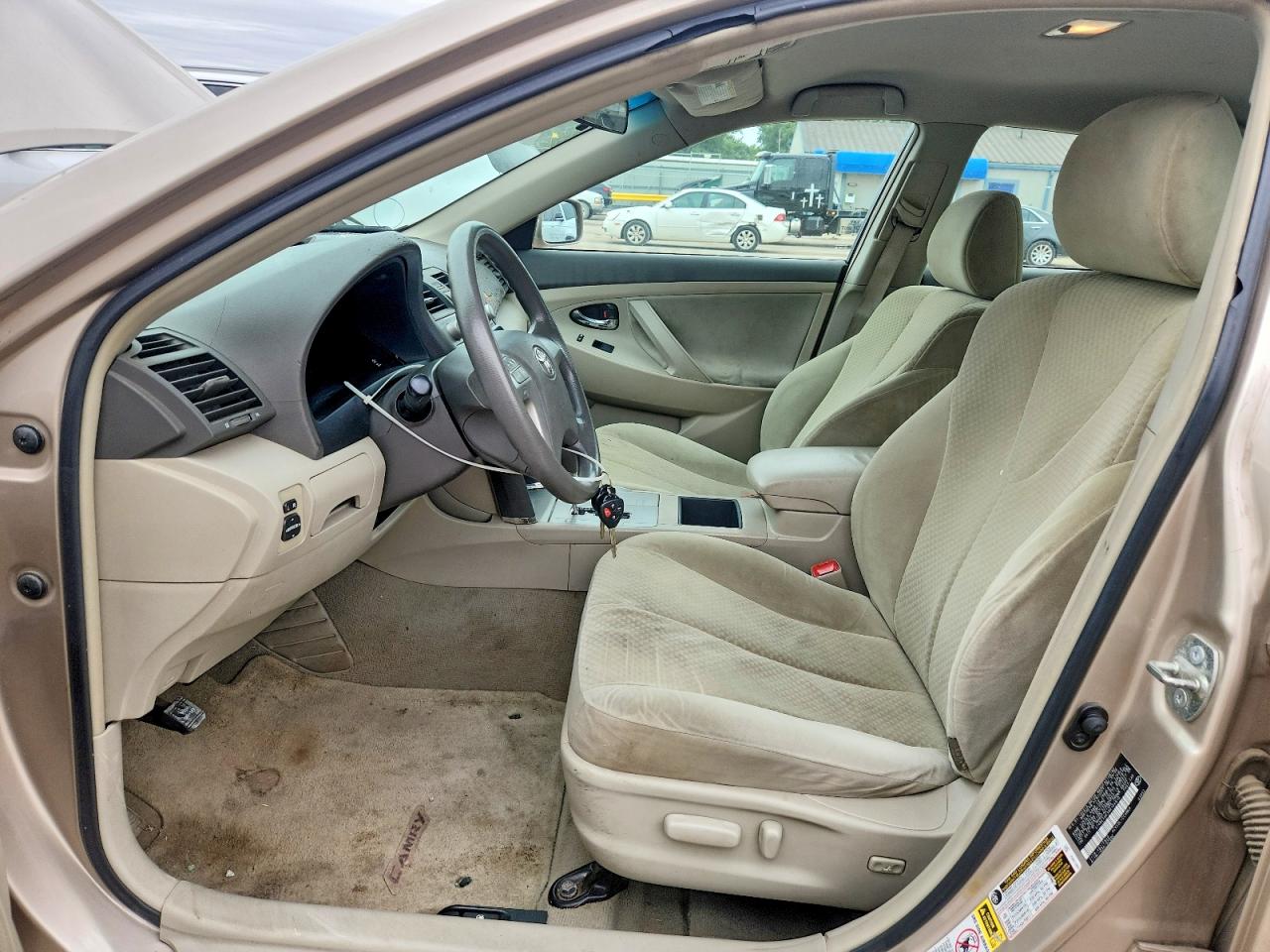 2009 Toyota Camry Le Tan vin: 4T4BE46K39R104810