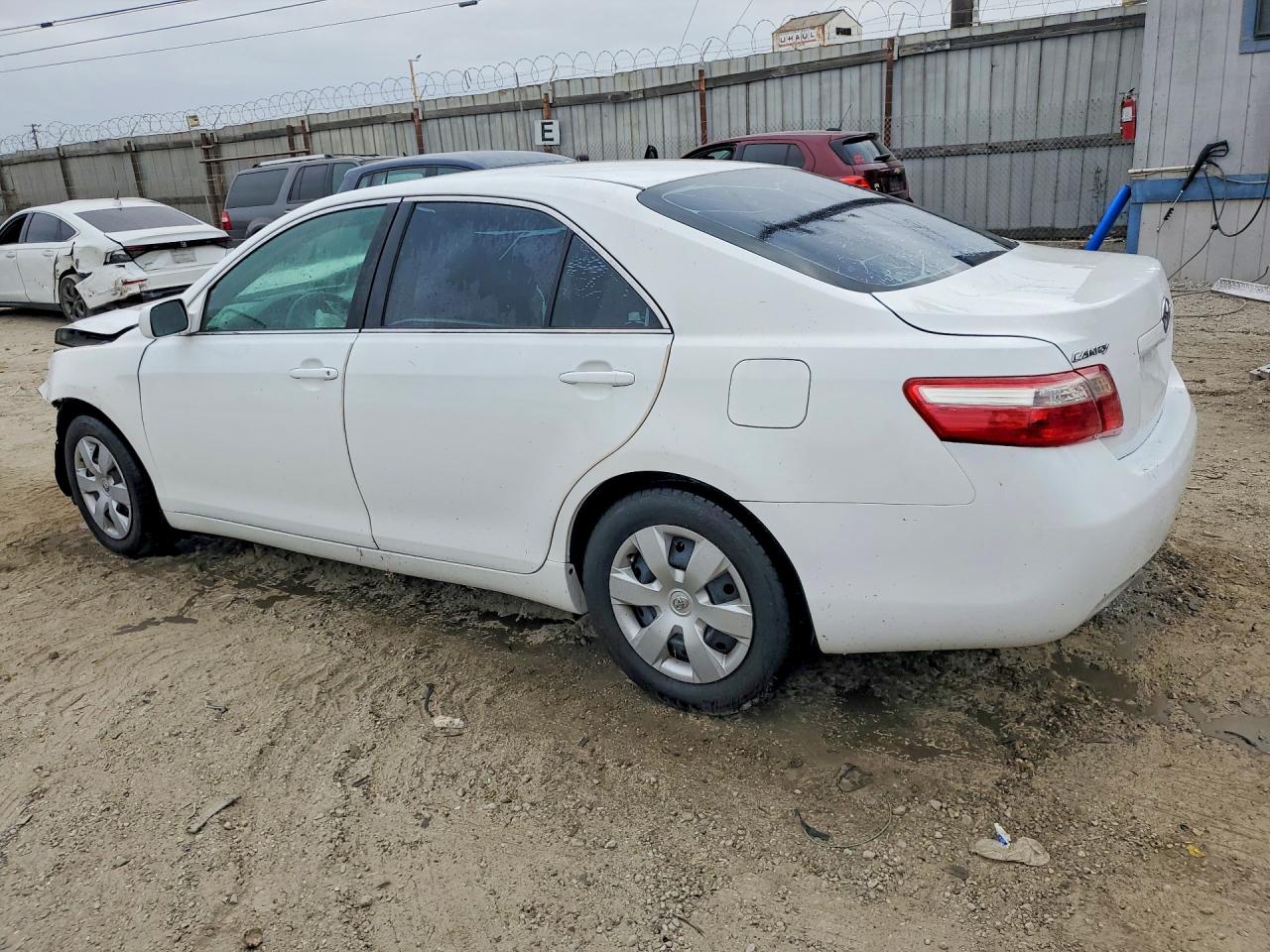 2009 Toyota Camry Le White vin: 4T4BE46K39R111191
