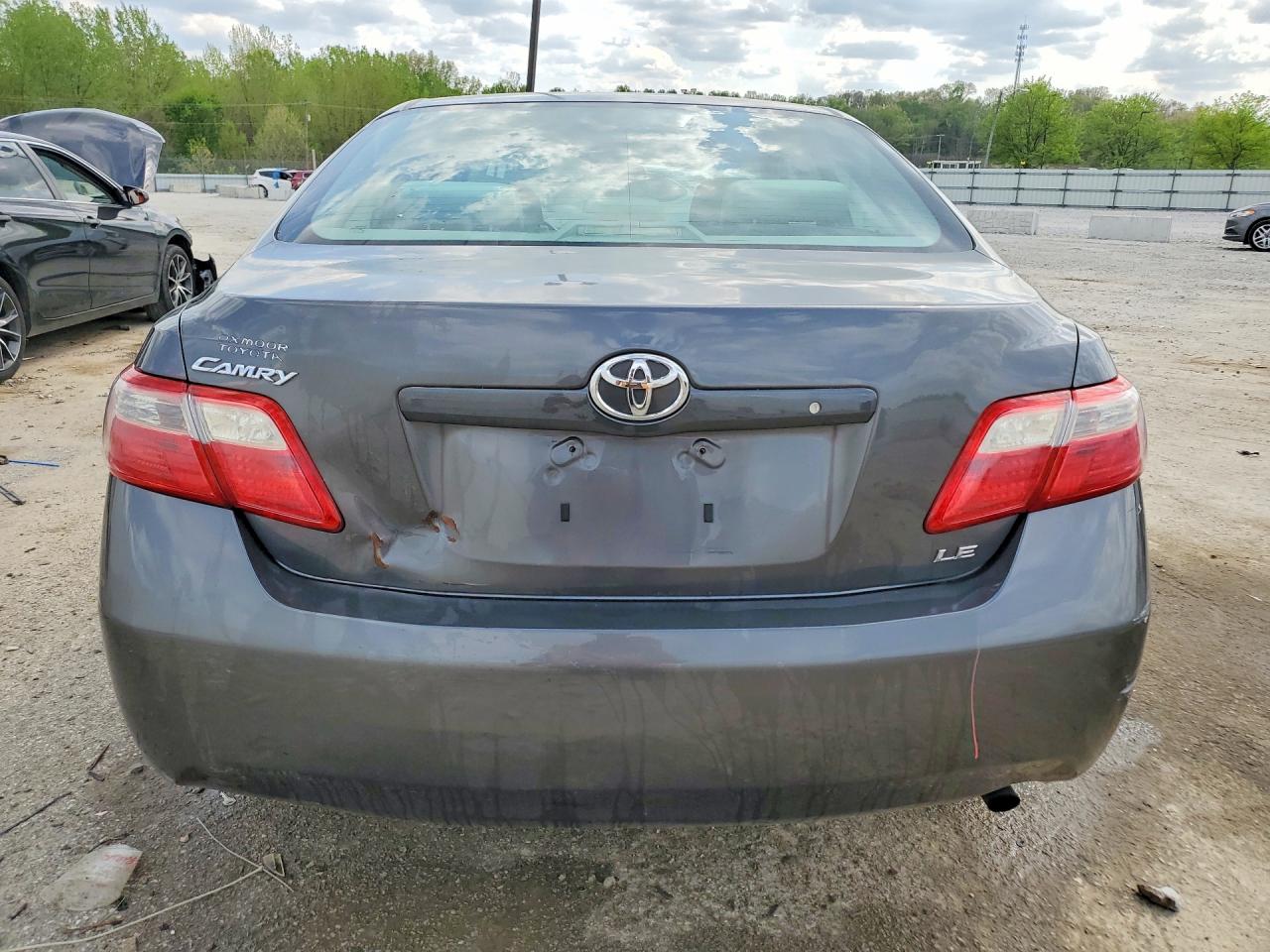 2009 Toyota Camry Le Gray vin: 4T4BE46K39R112972